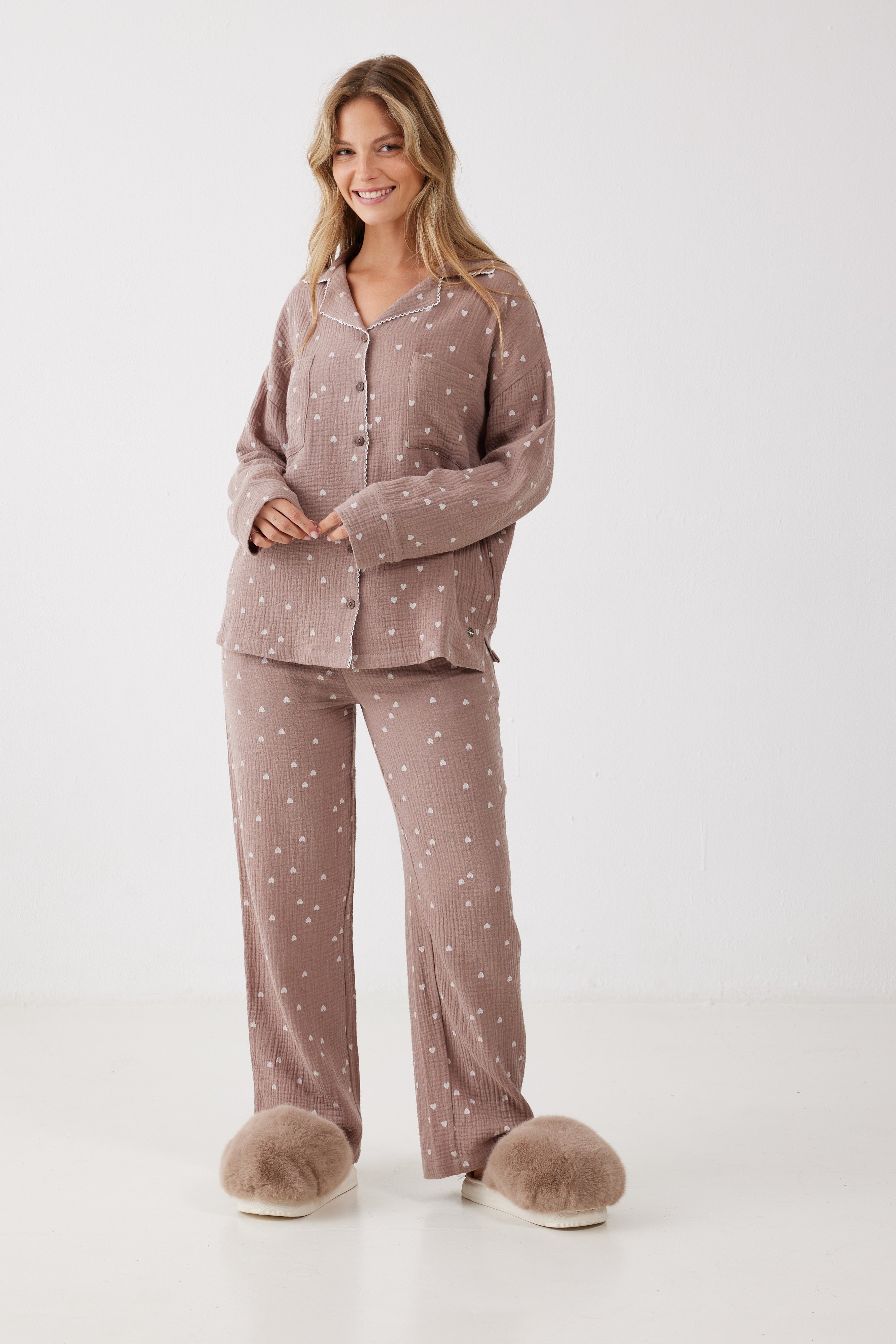 פיג'מה מכופתרת לבבות טטרה