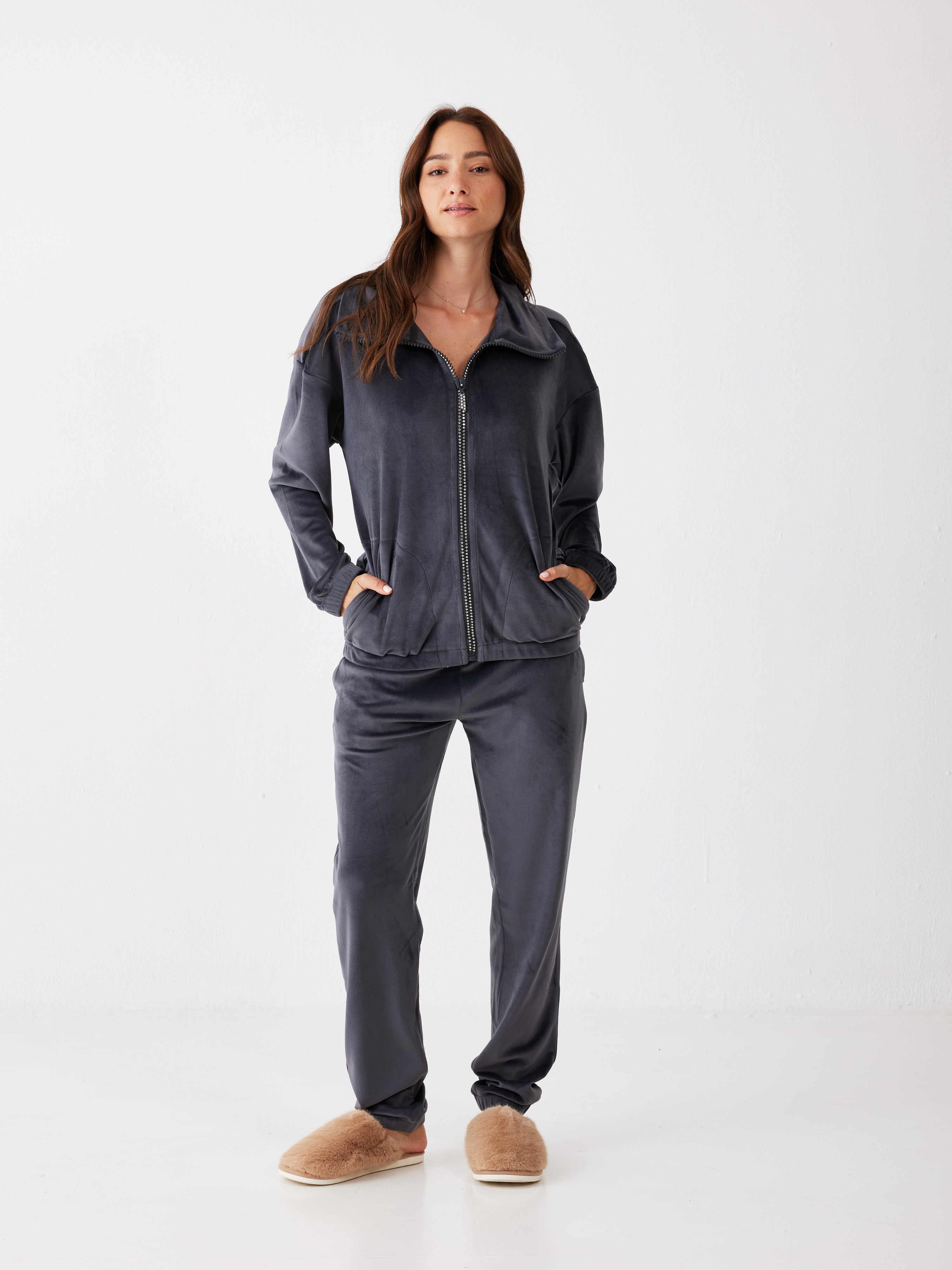 חליפת רוכסן יהלומים קטיפה