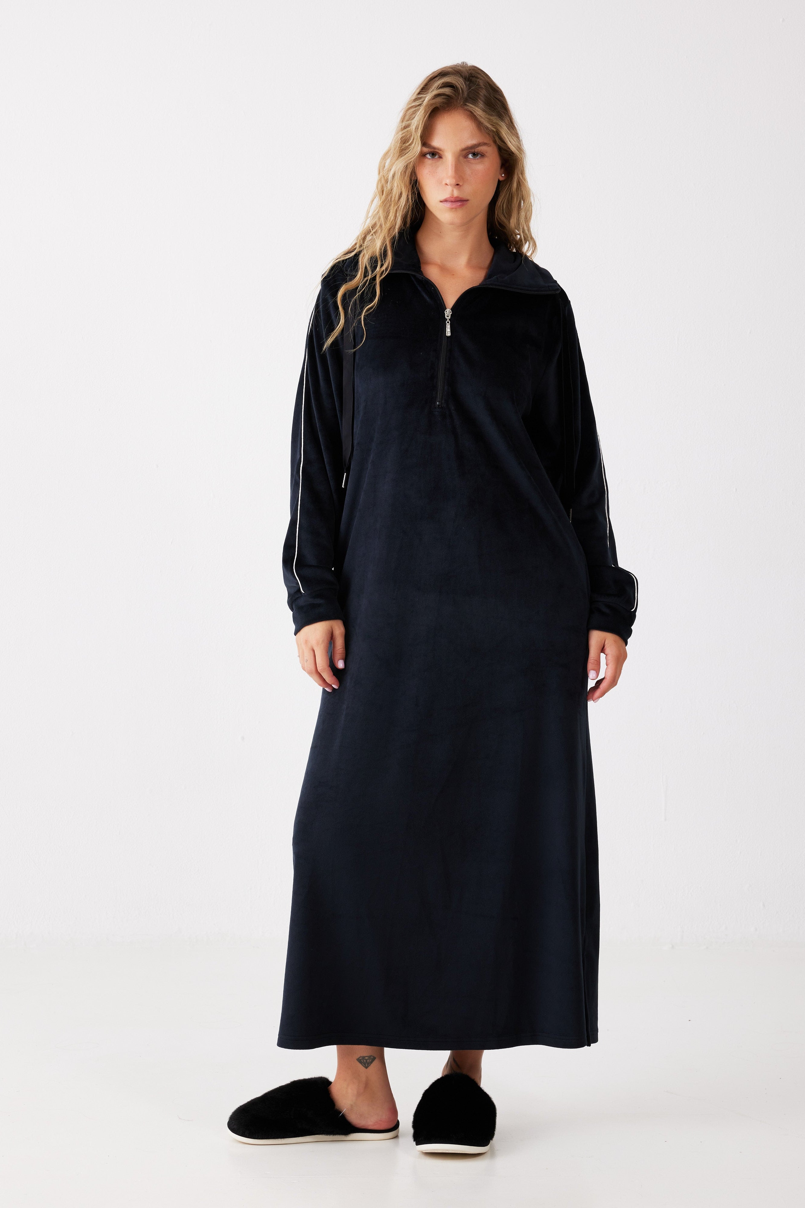 כותונת פייפינג קטיפה