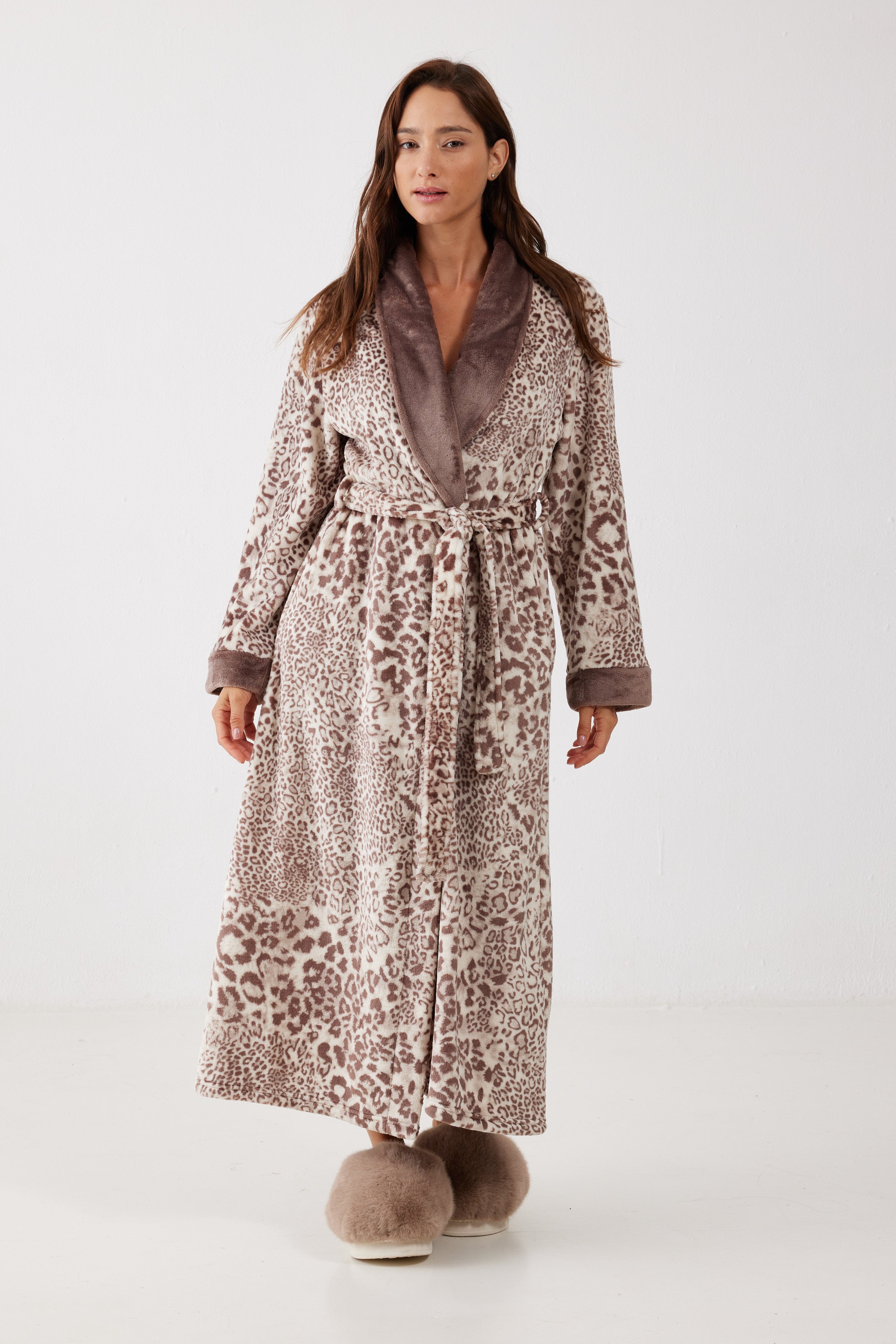 חלוק מנומר פלאפי