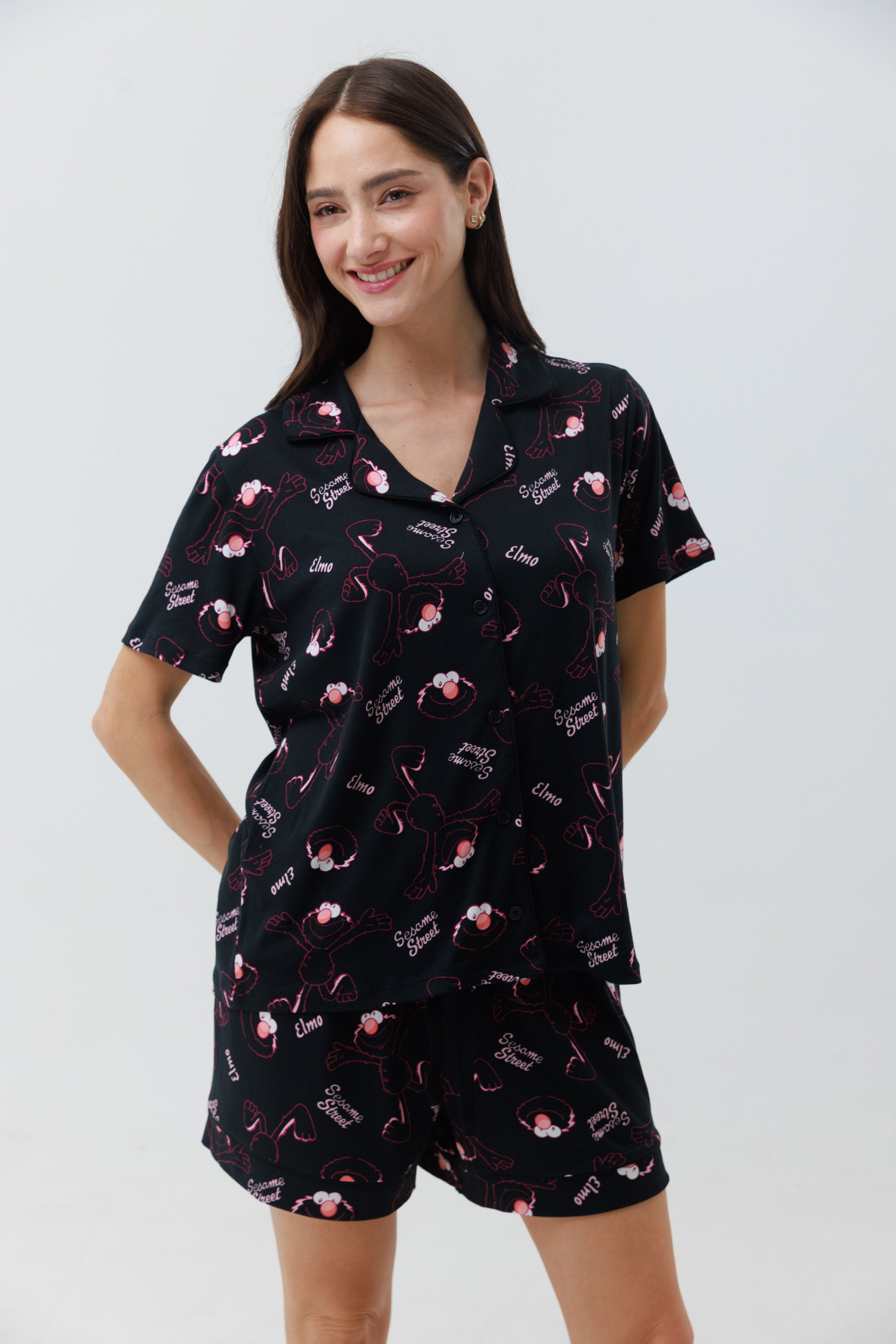 Yummy Print – פיג'מת סומסום לנשים מכופתרת מכנס קצר
