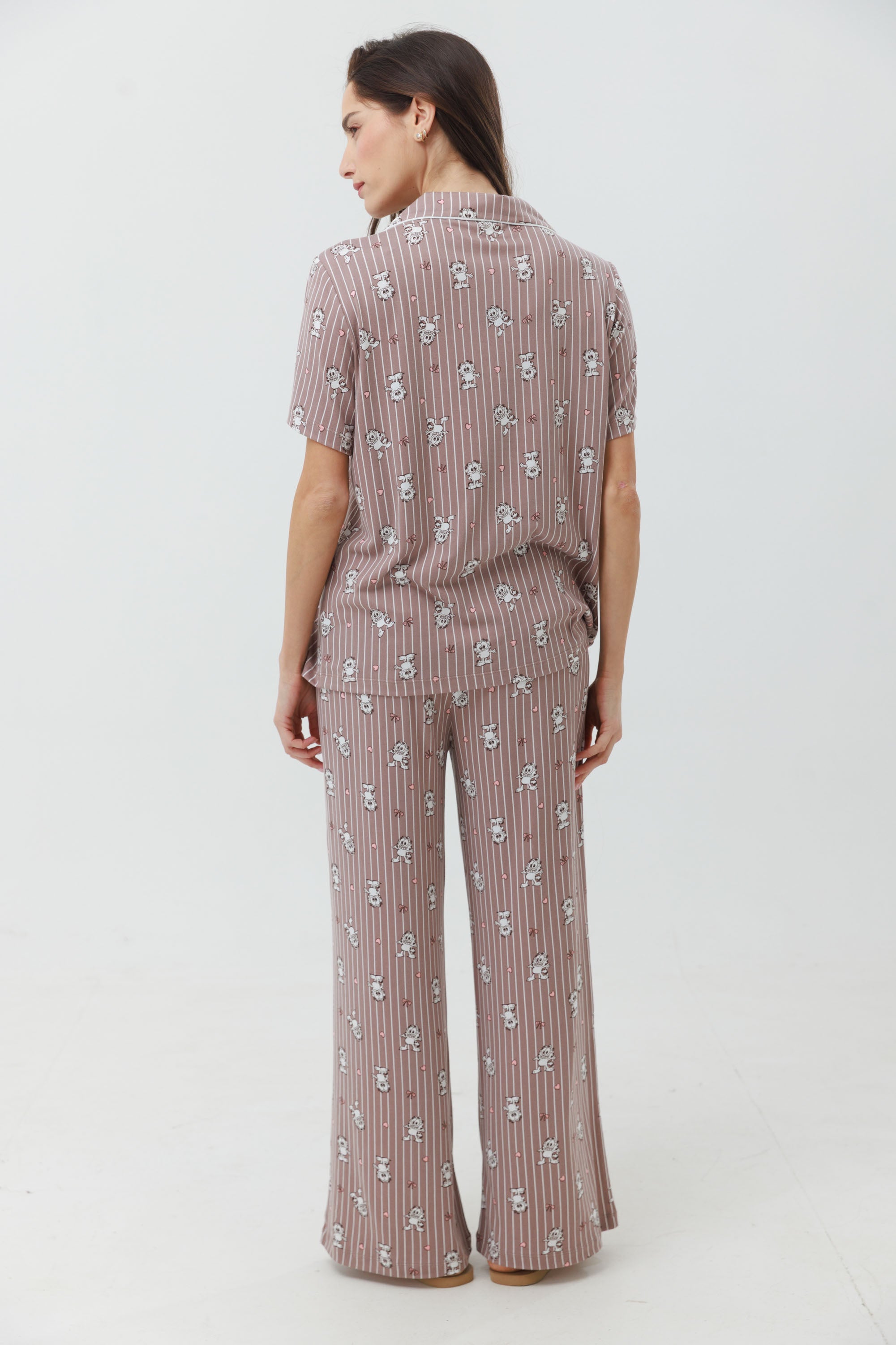 Yummy Print – פיג'מת גרפילד לנשים מכופתרת מכנס ארוך