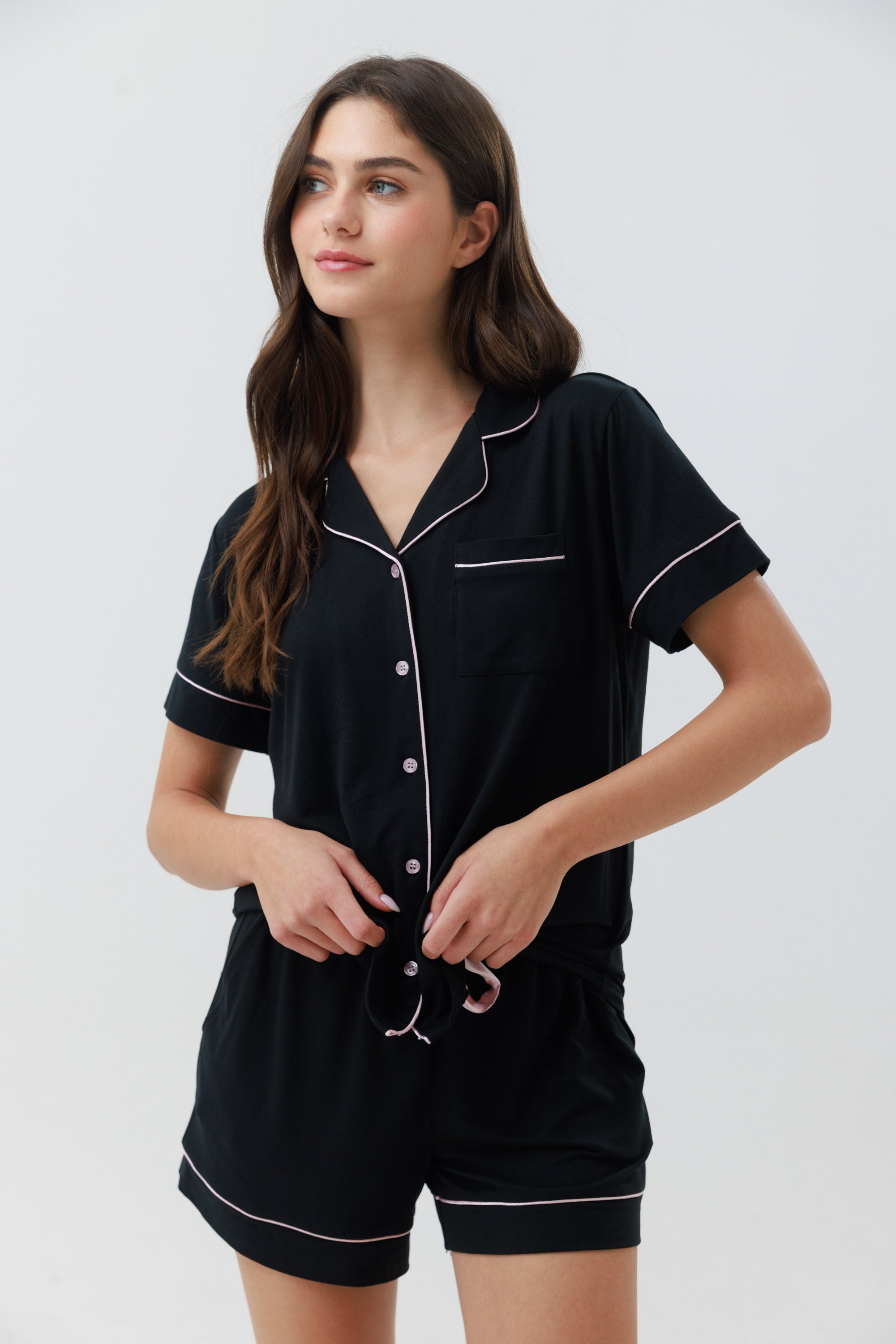 סט פיג'מה יאמי מכופתרת מכנס קצר