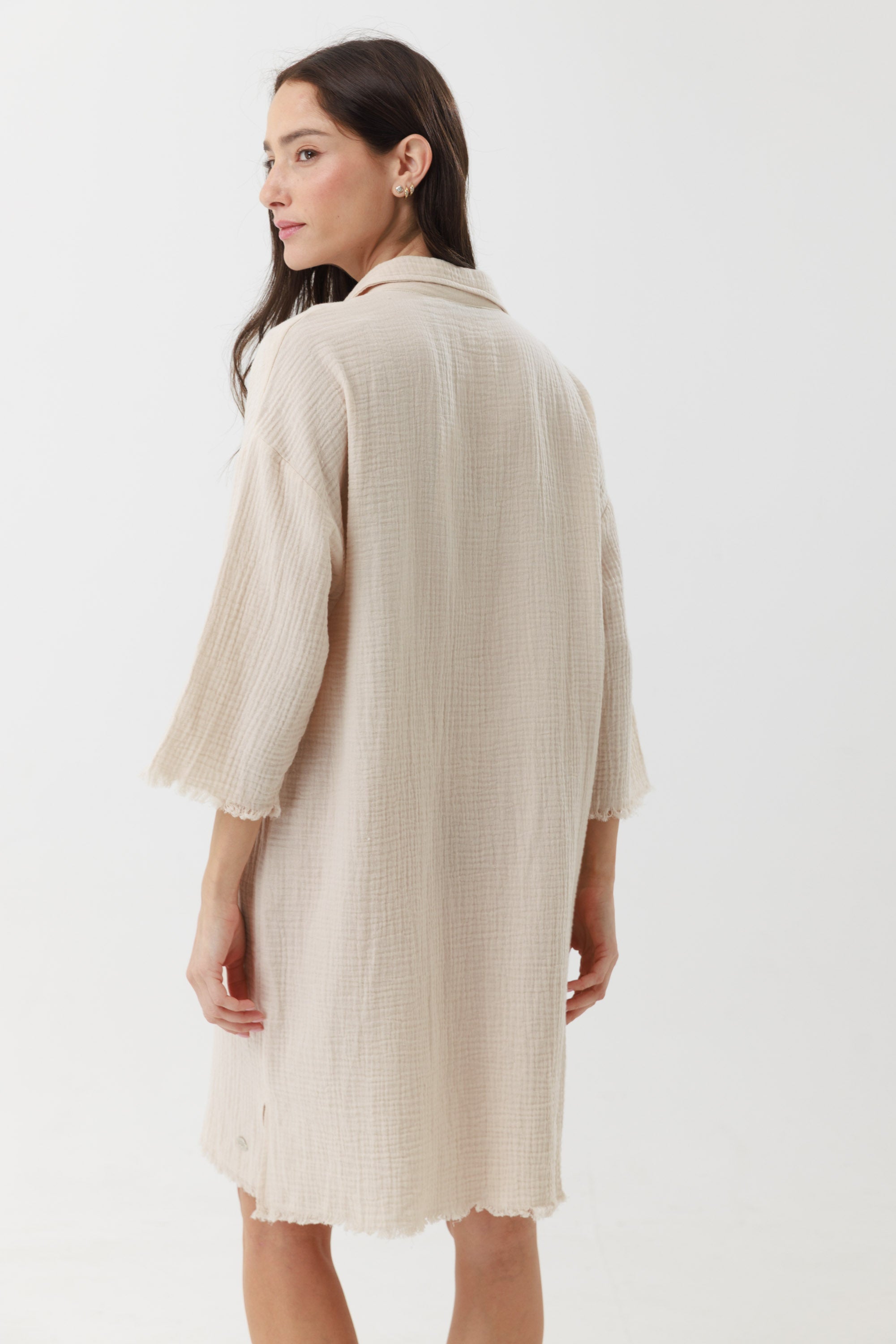 שמלת בית טטרה מכופתרת 100% כותנה צבע בז