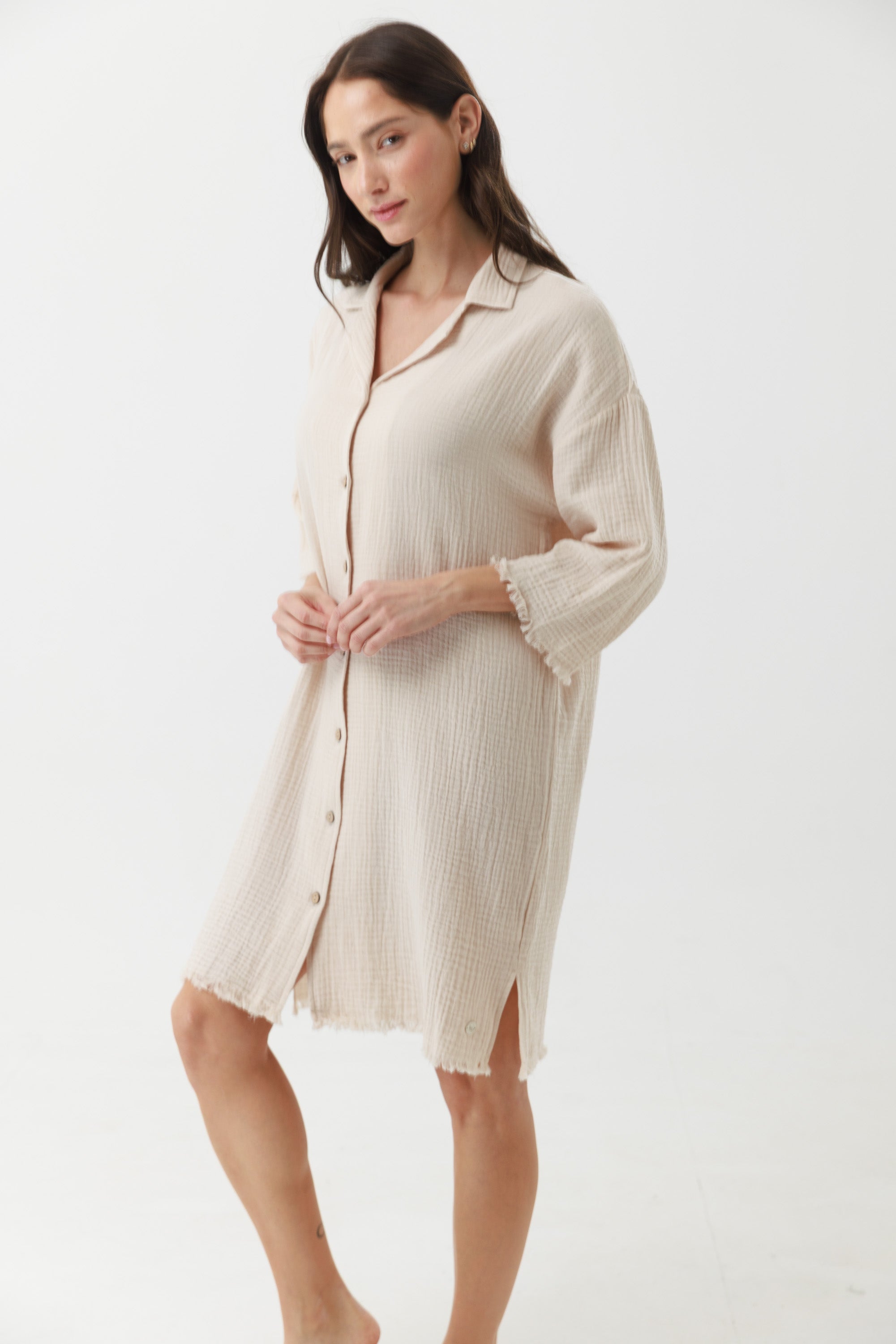 שמלת בית טטרה מכופתרת 100% כותנה צבע בז