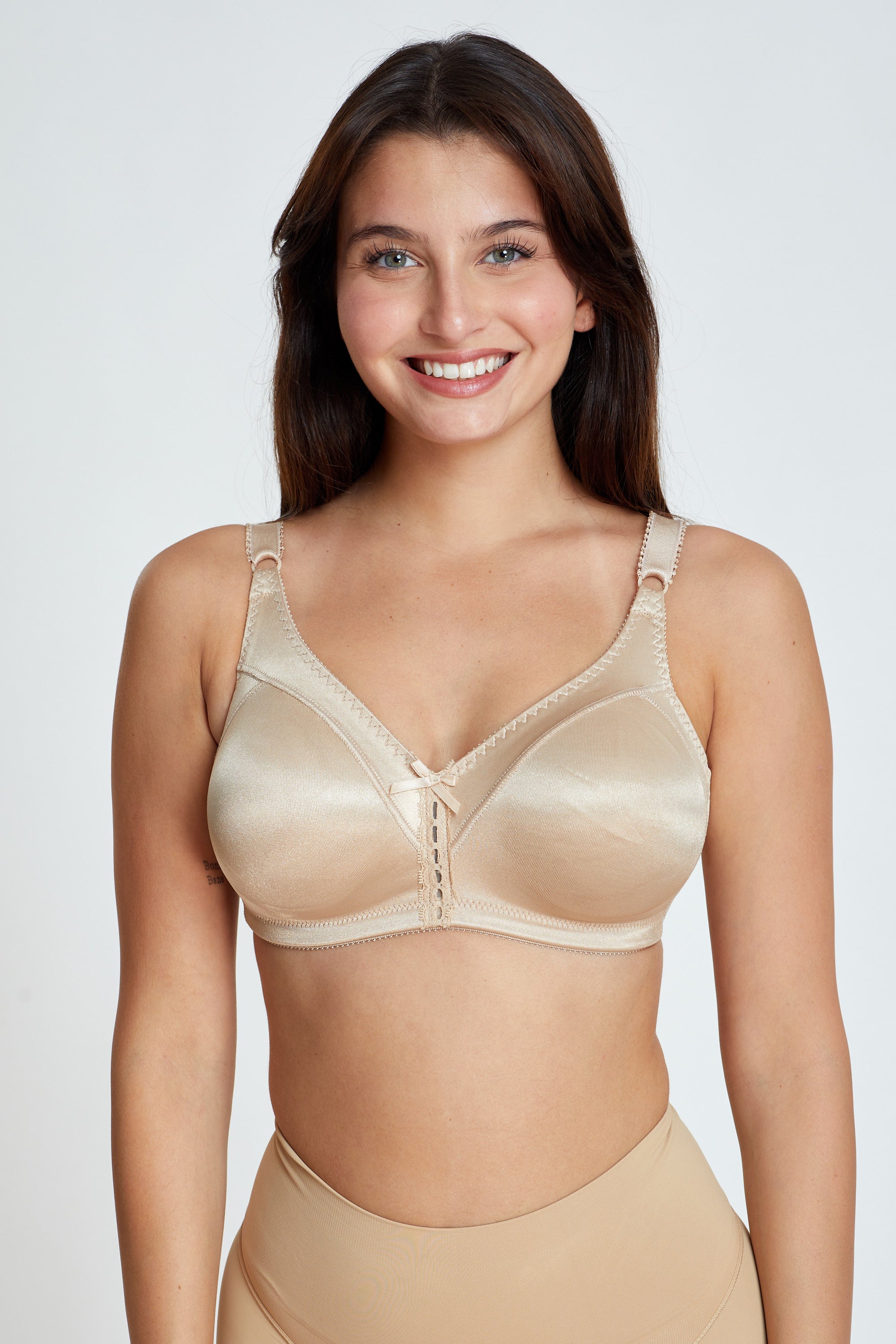 חזייה ללא ברזל למידות גדולות