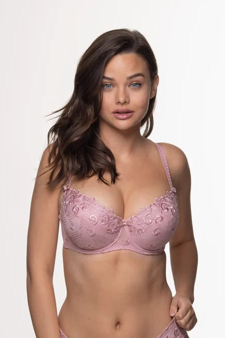 חזית תחרה ללא ריפוד