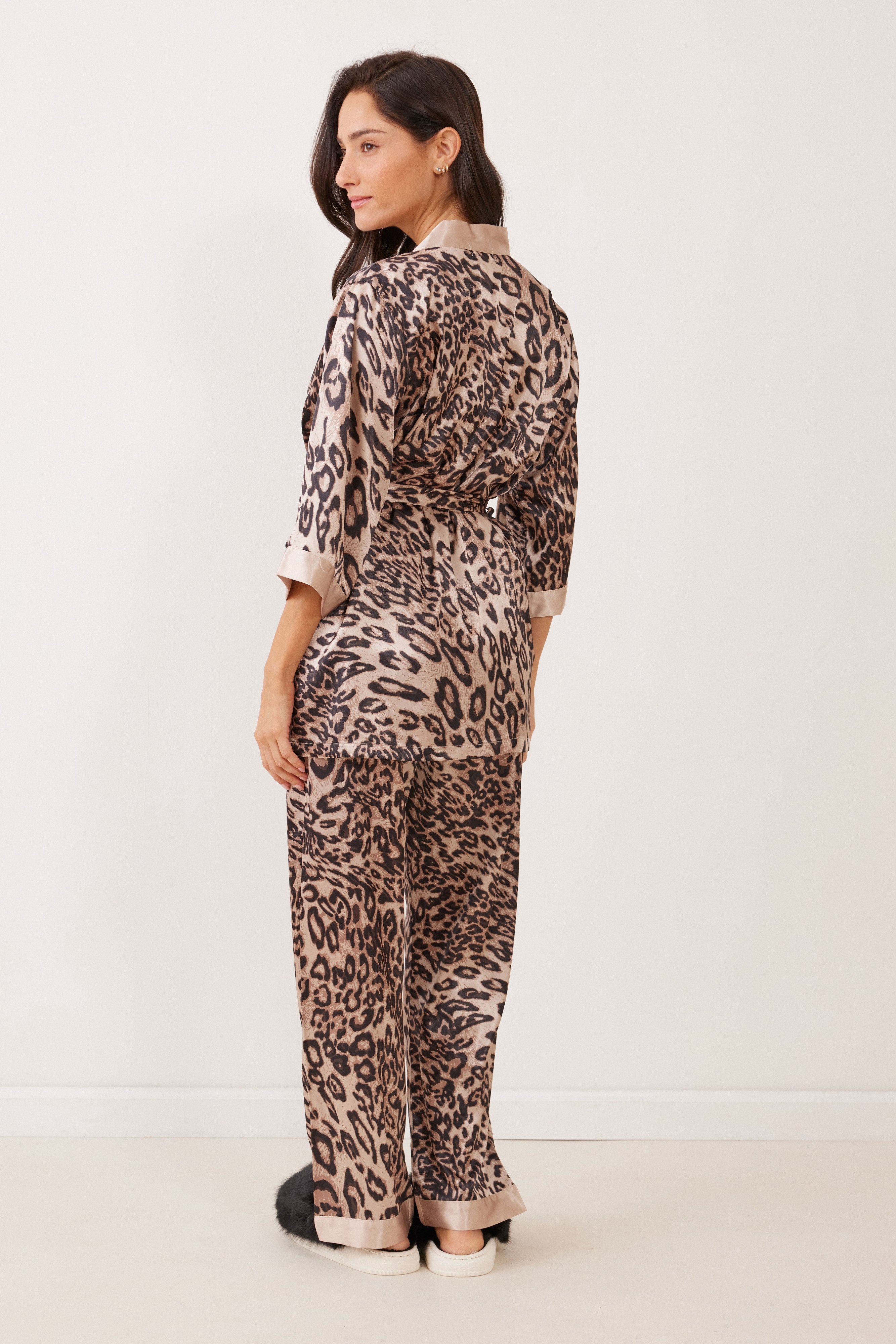 חליפת קימנו סאטן 3 חלקים מודפס