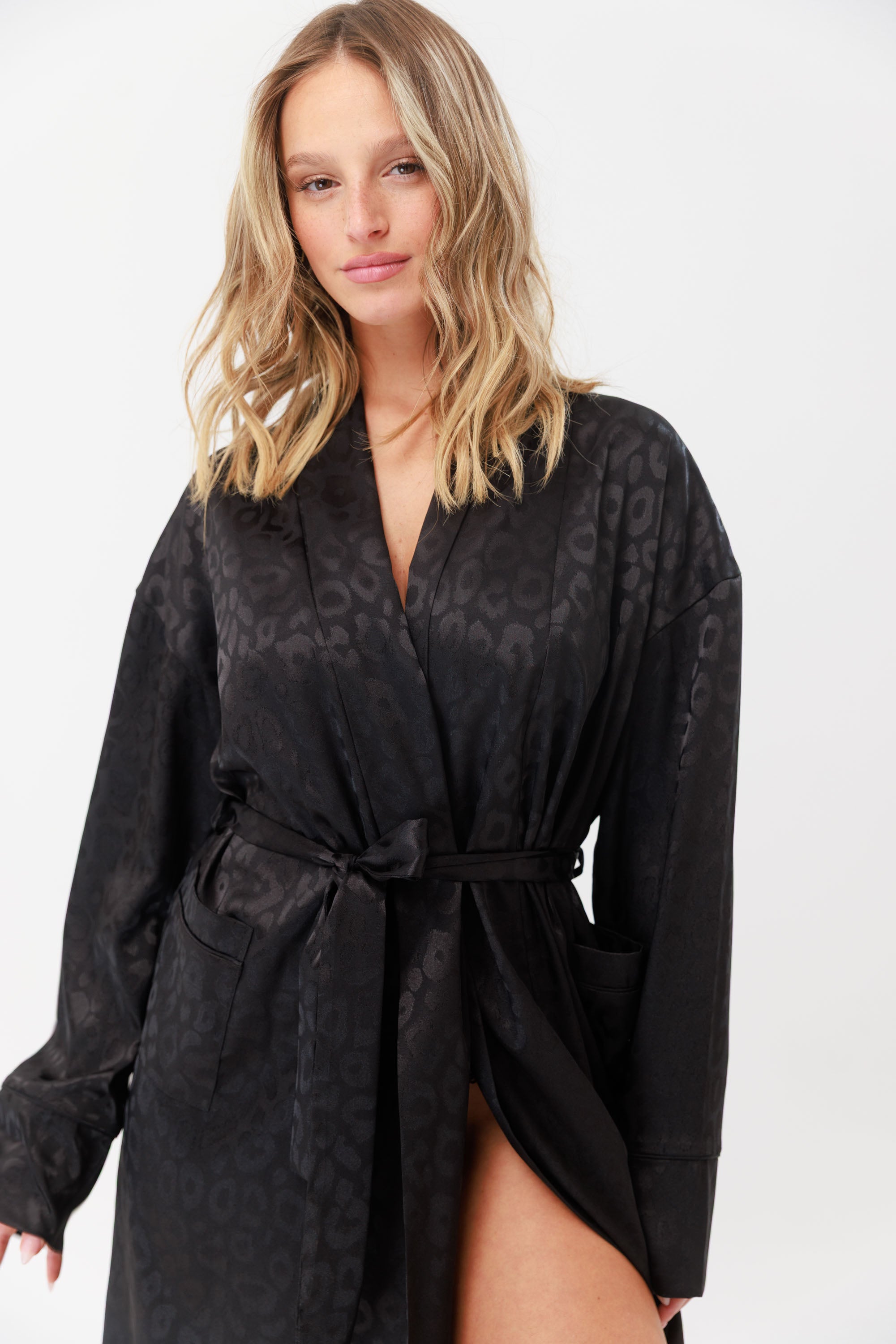 Satin Jacquard – חלוק סאטן יוקרתית
