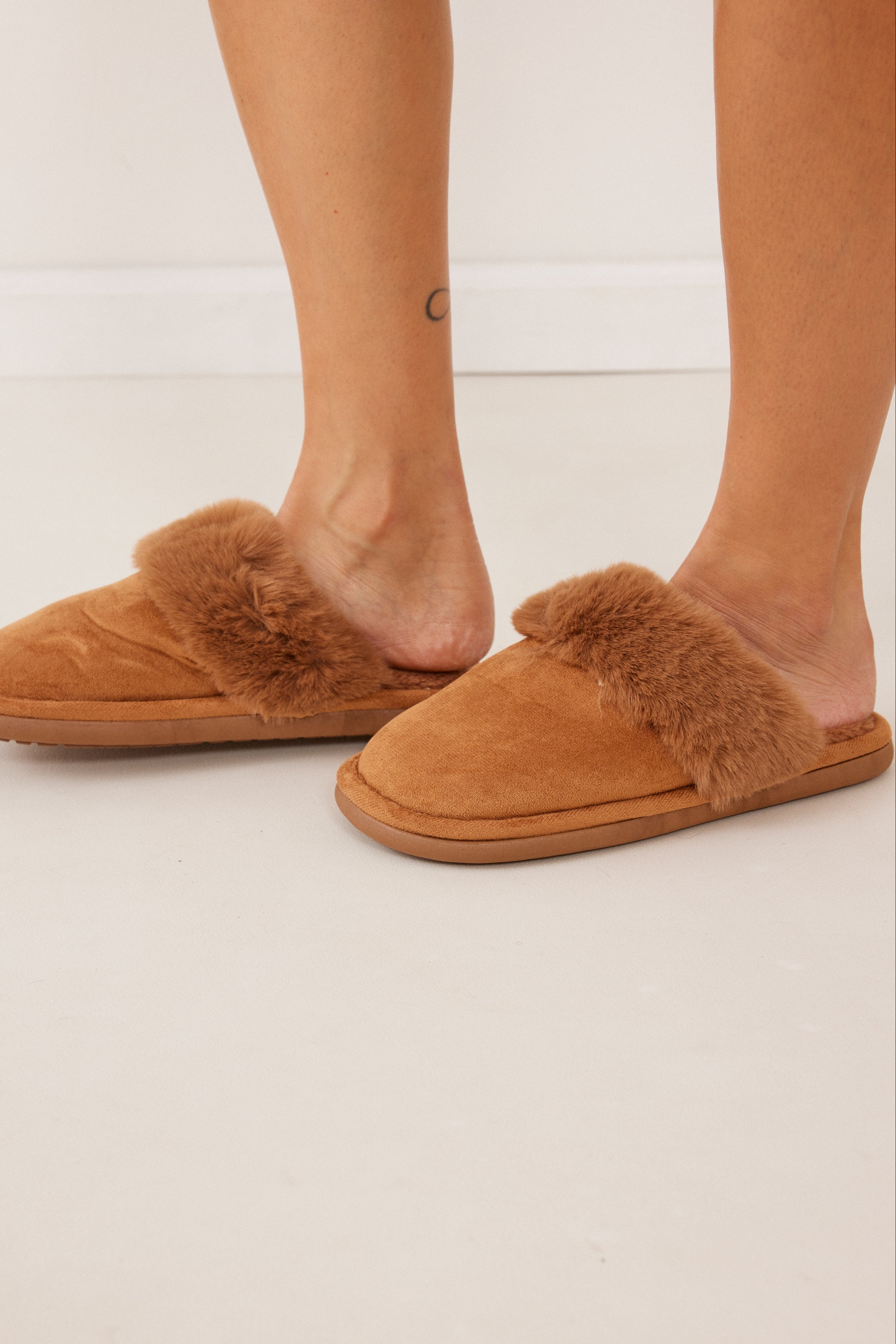 נעלי בית פרווה