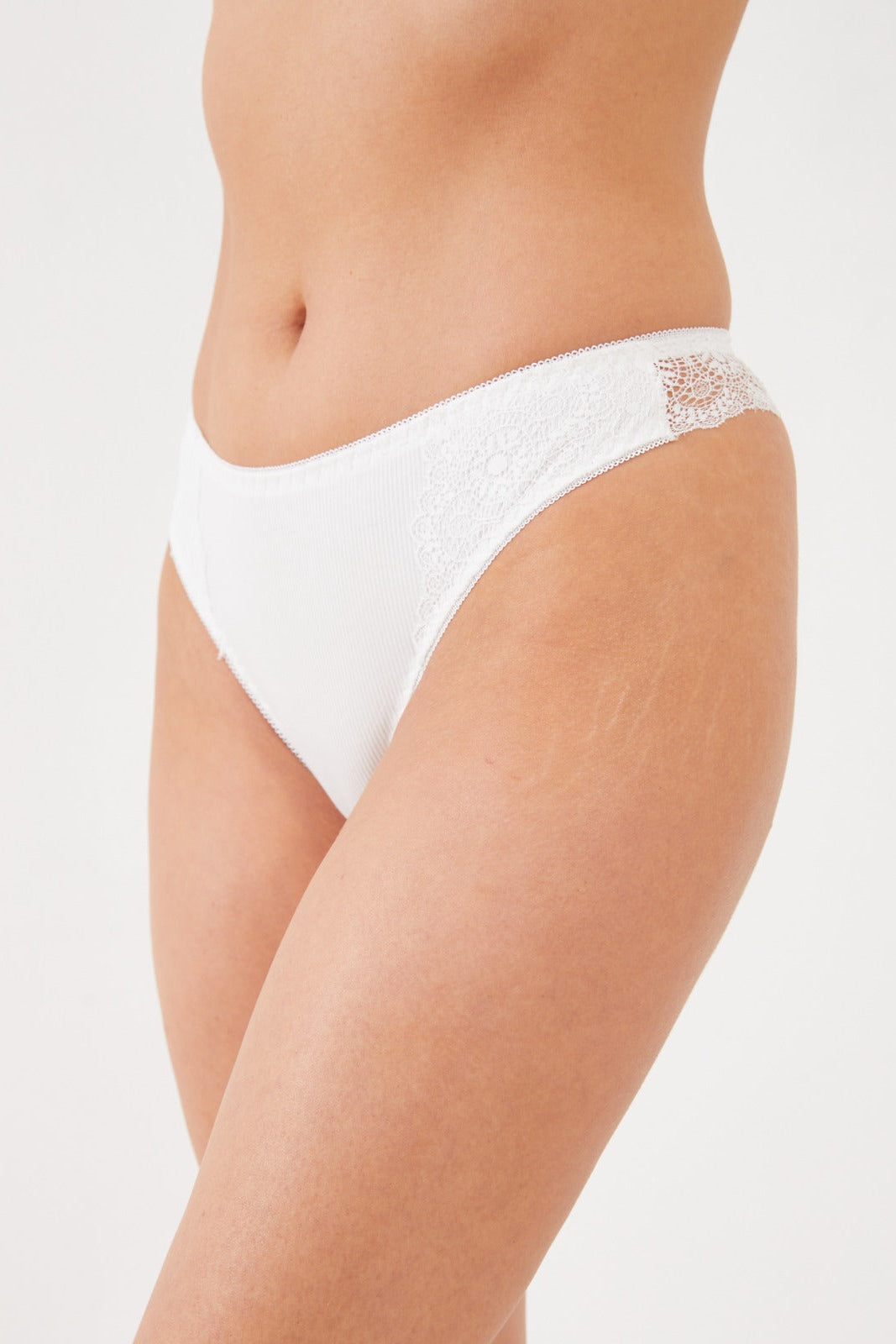 Lace String תחתון חוטיני בד ריב