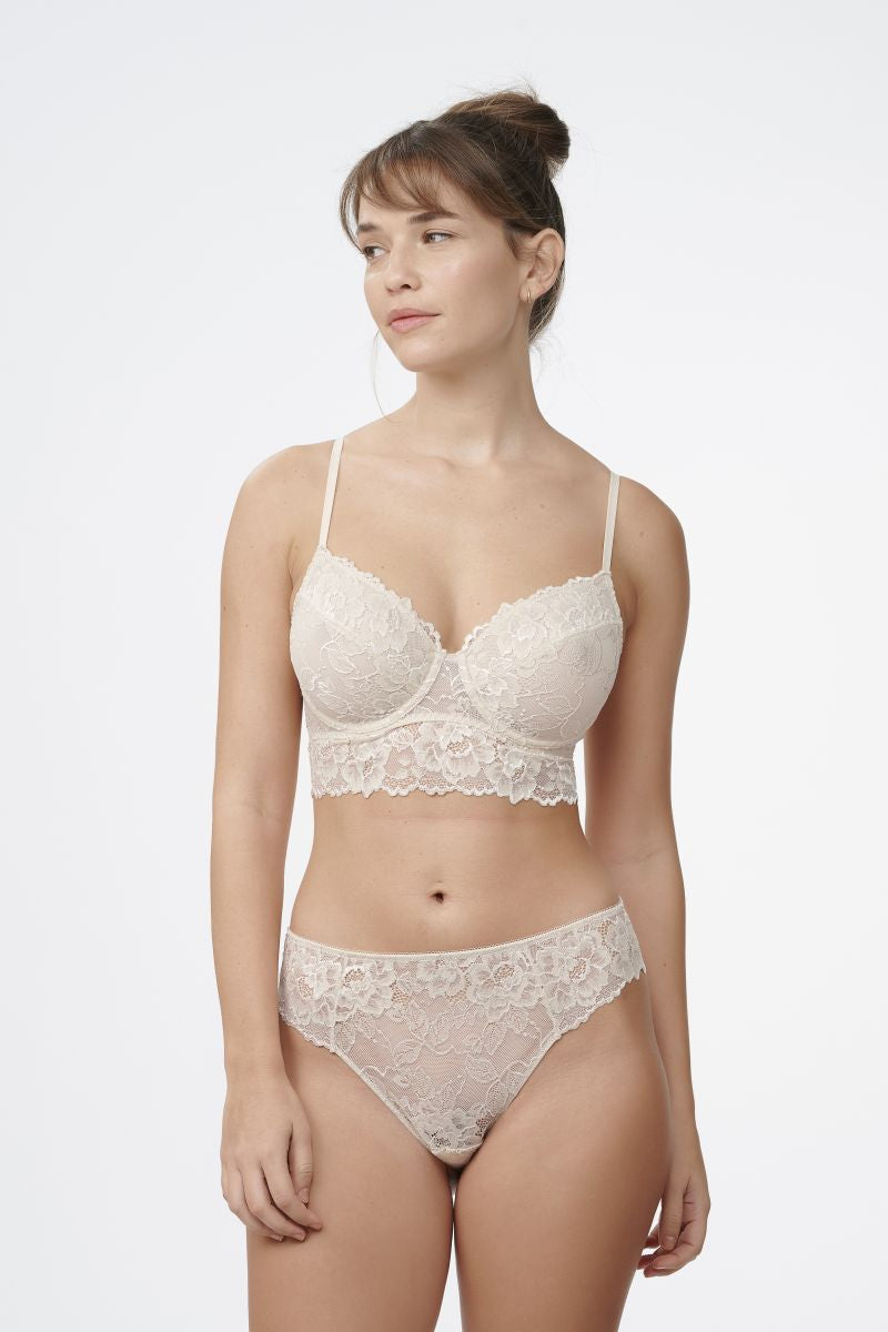 ברלט תחרה עם ברזלים ללא ריפוד במראה חזייה