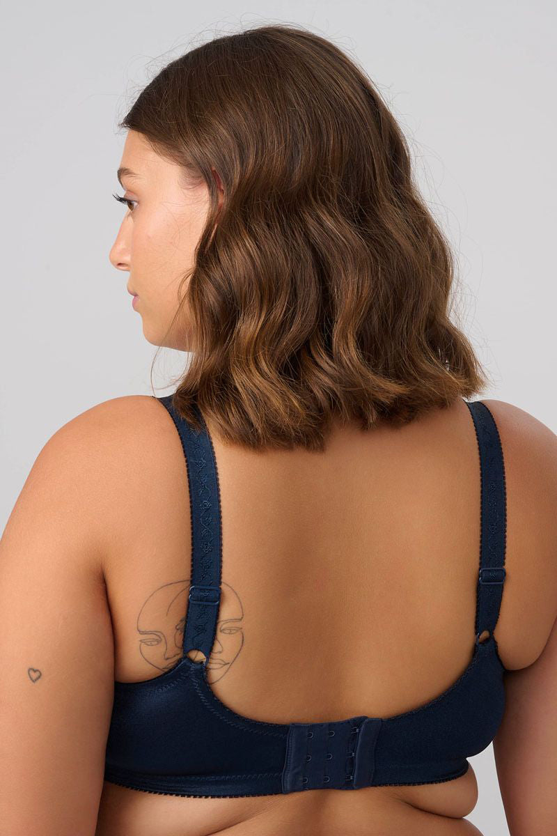 חזיית מינימייזר ללא ריפוד