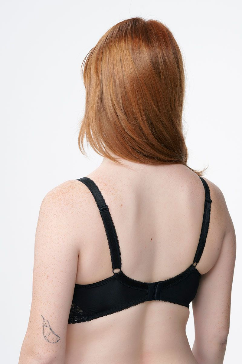 חזיית תחרה ריפוד קל