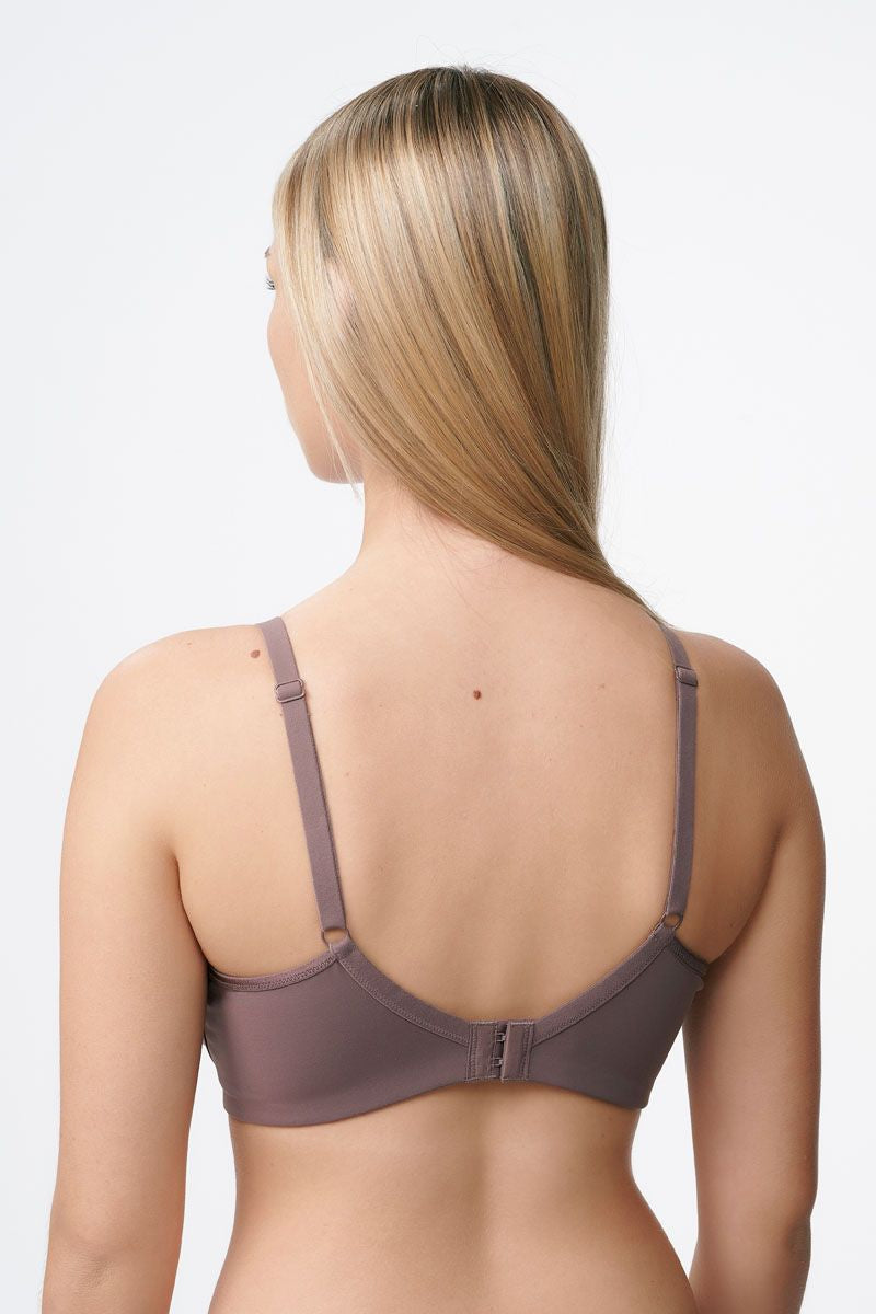 חזייה ללא ריפוד עם ברזלים עד למידות גדולות