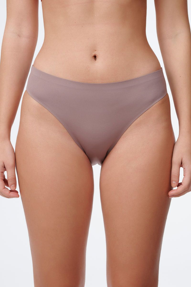 תחתוני ביקיני במראה חלק