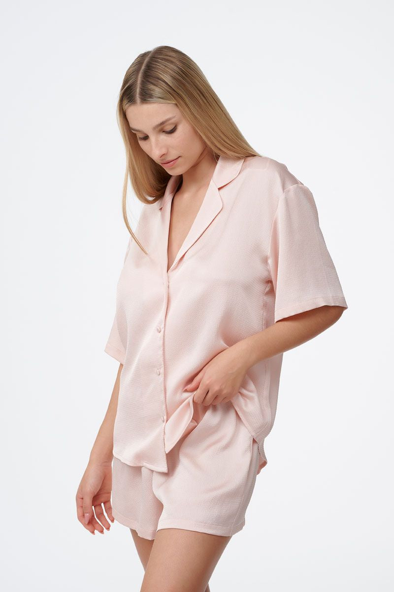 סט פיגמה סאטן 2 חלקים חולצה מכופתרת ומכנסון