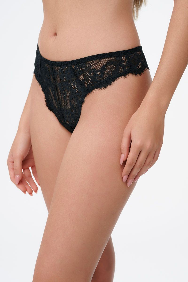 תחתוני חוטיני תחרה בשילוב רשת