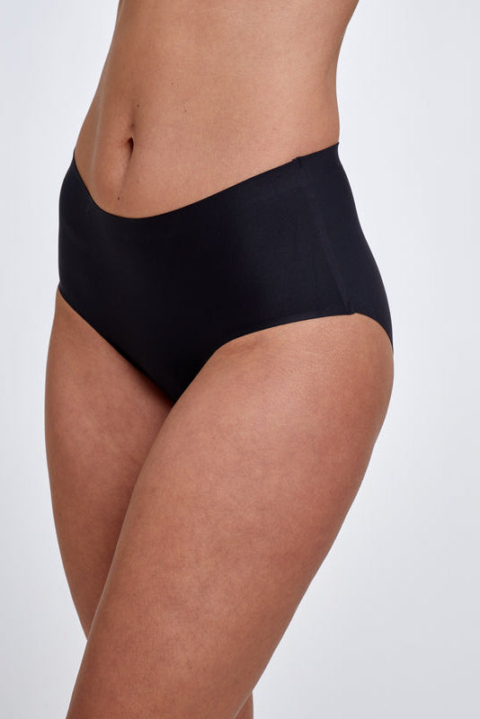 תחתון מקסי שחור invisible ללא תפרים בולטים