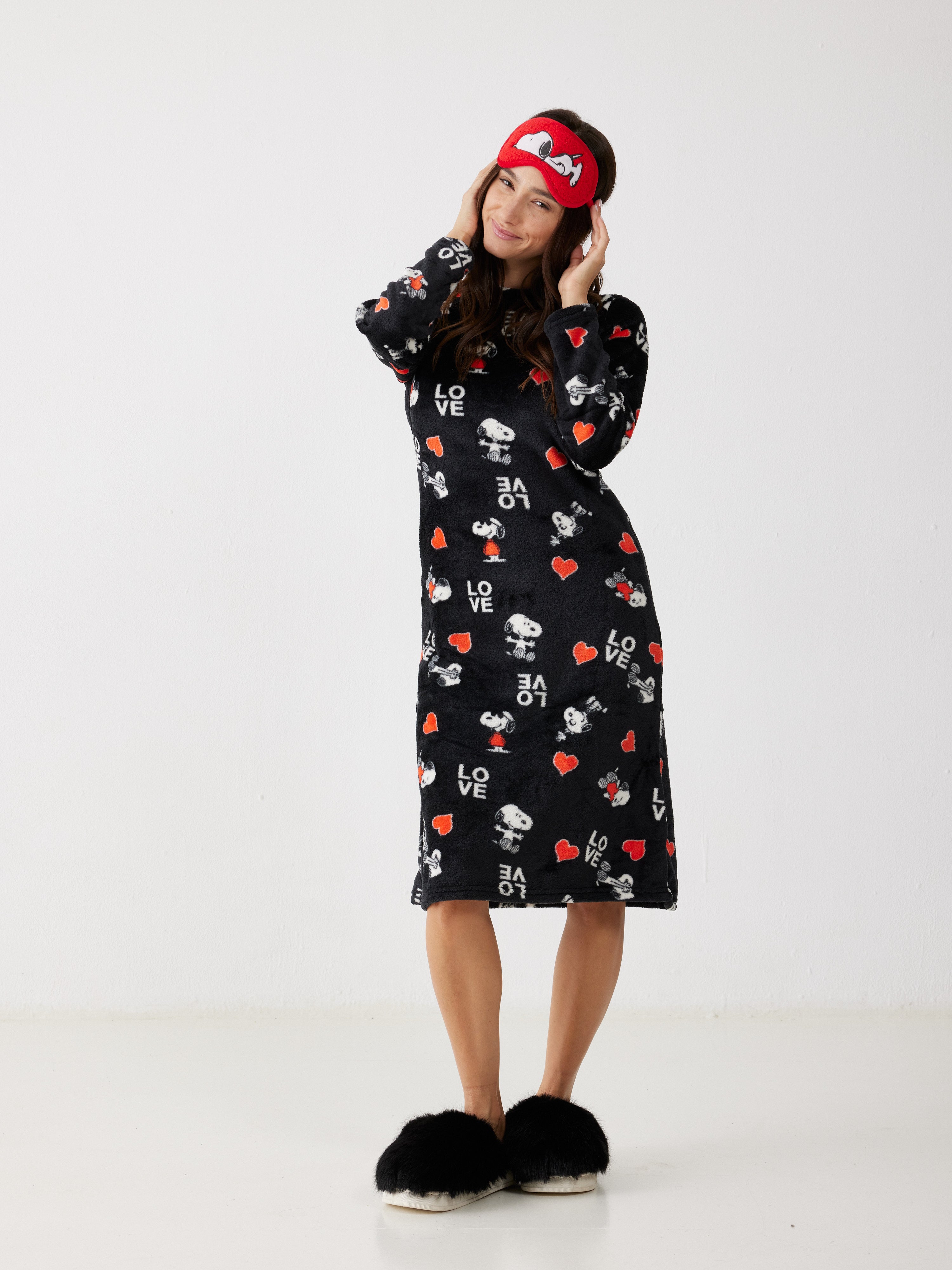 כותונת סנופי לבבות פלאפי