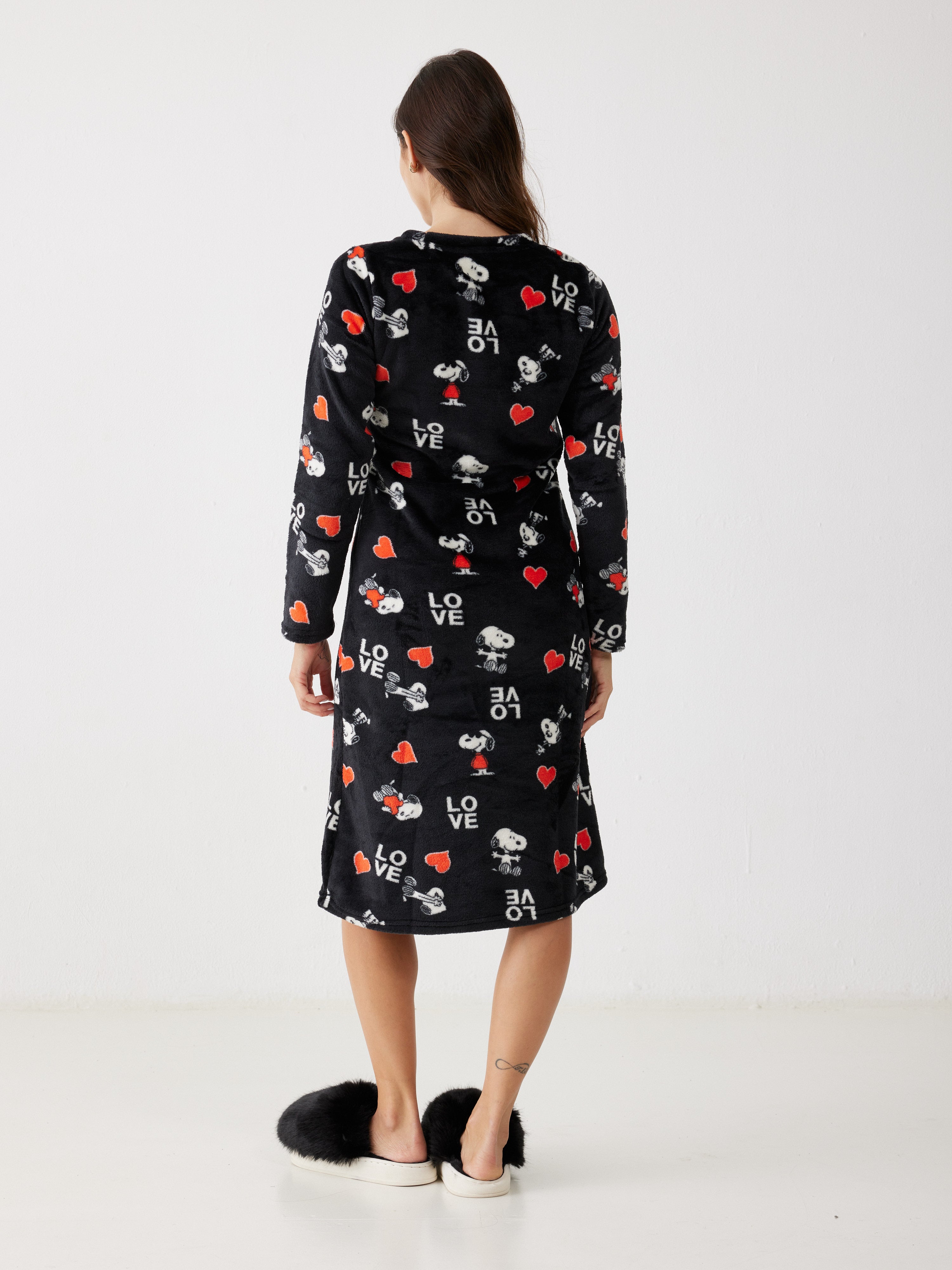 כותונת סנופי לבבות פלאפי