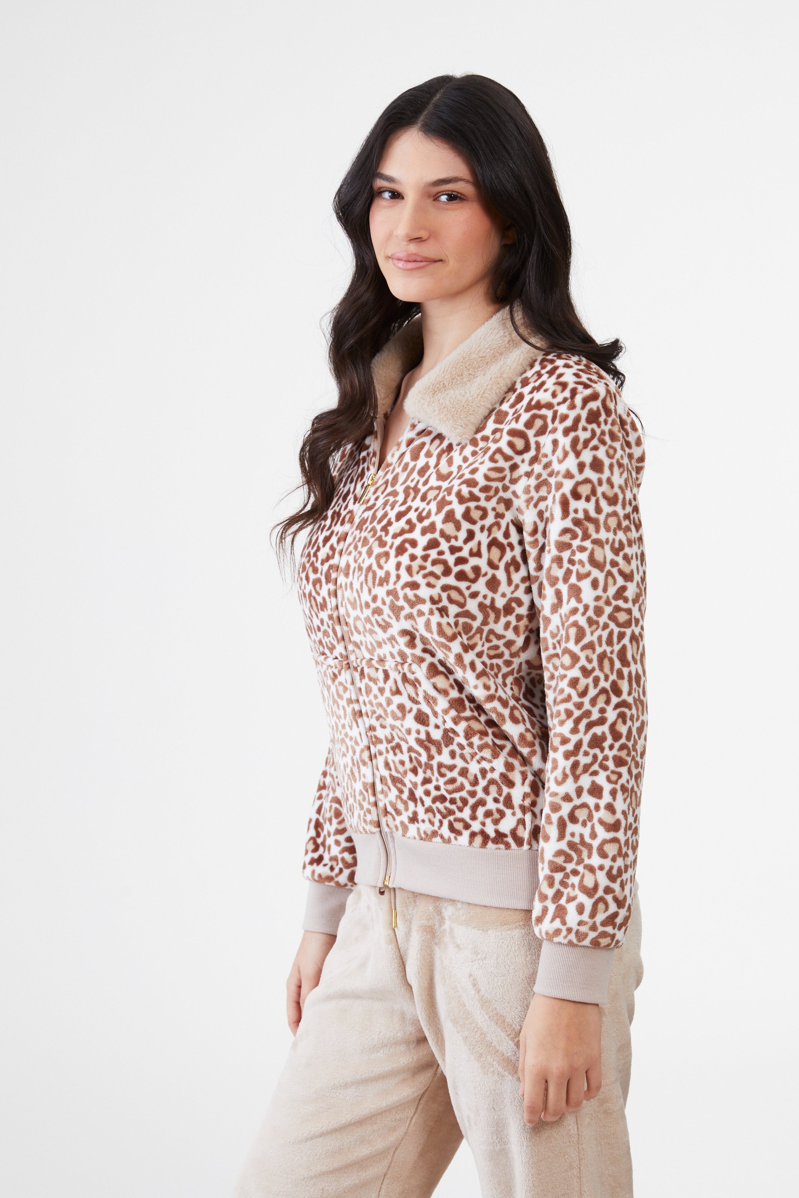 Fluffy Tiger סט חליפת פנאי פליז