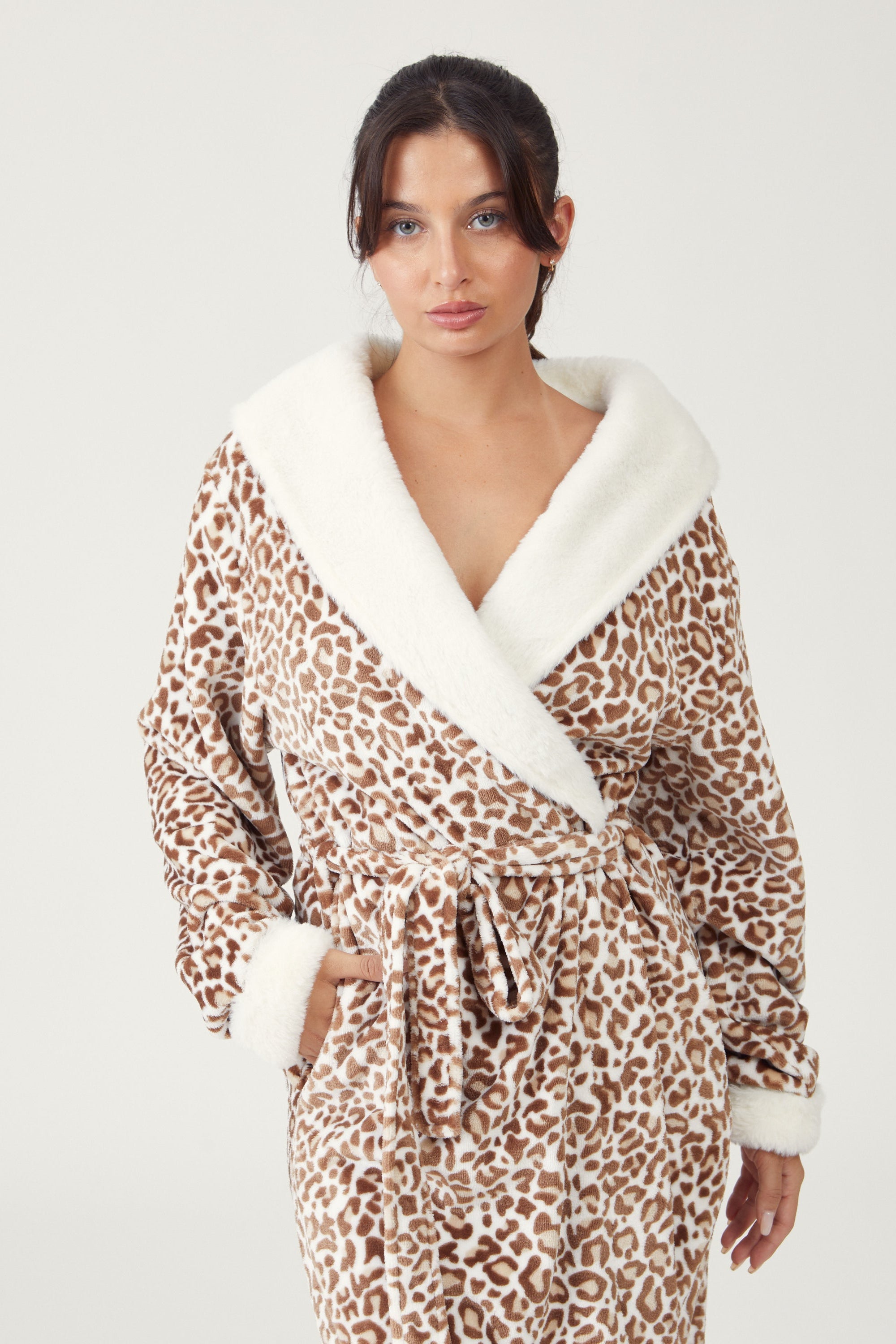 Fluffy Tiger Robe חלוק פלאפי