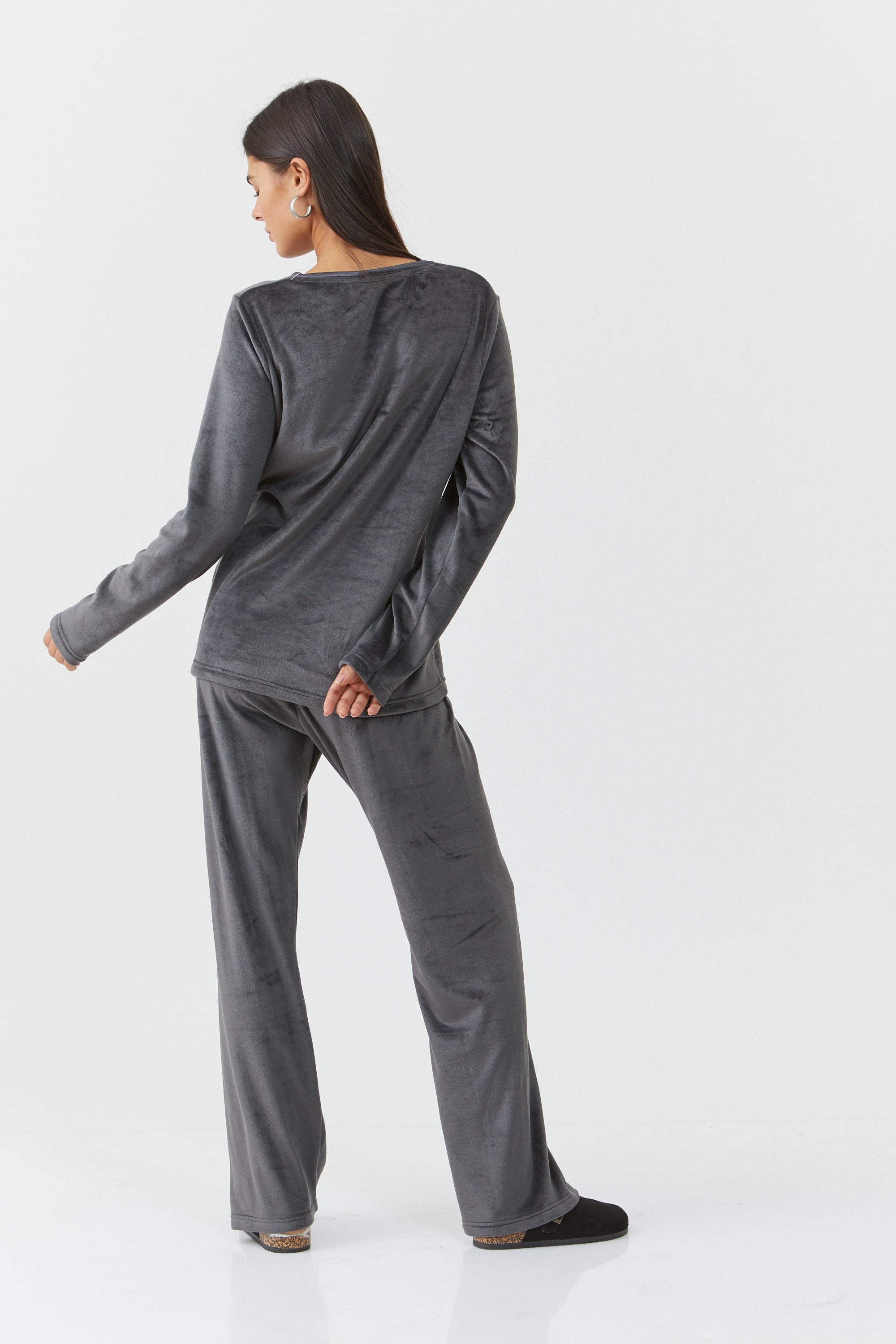 V Neck Velvet סט פיג'מה חורף