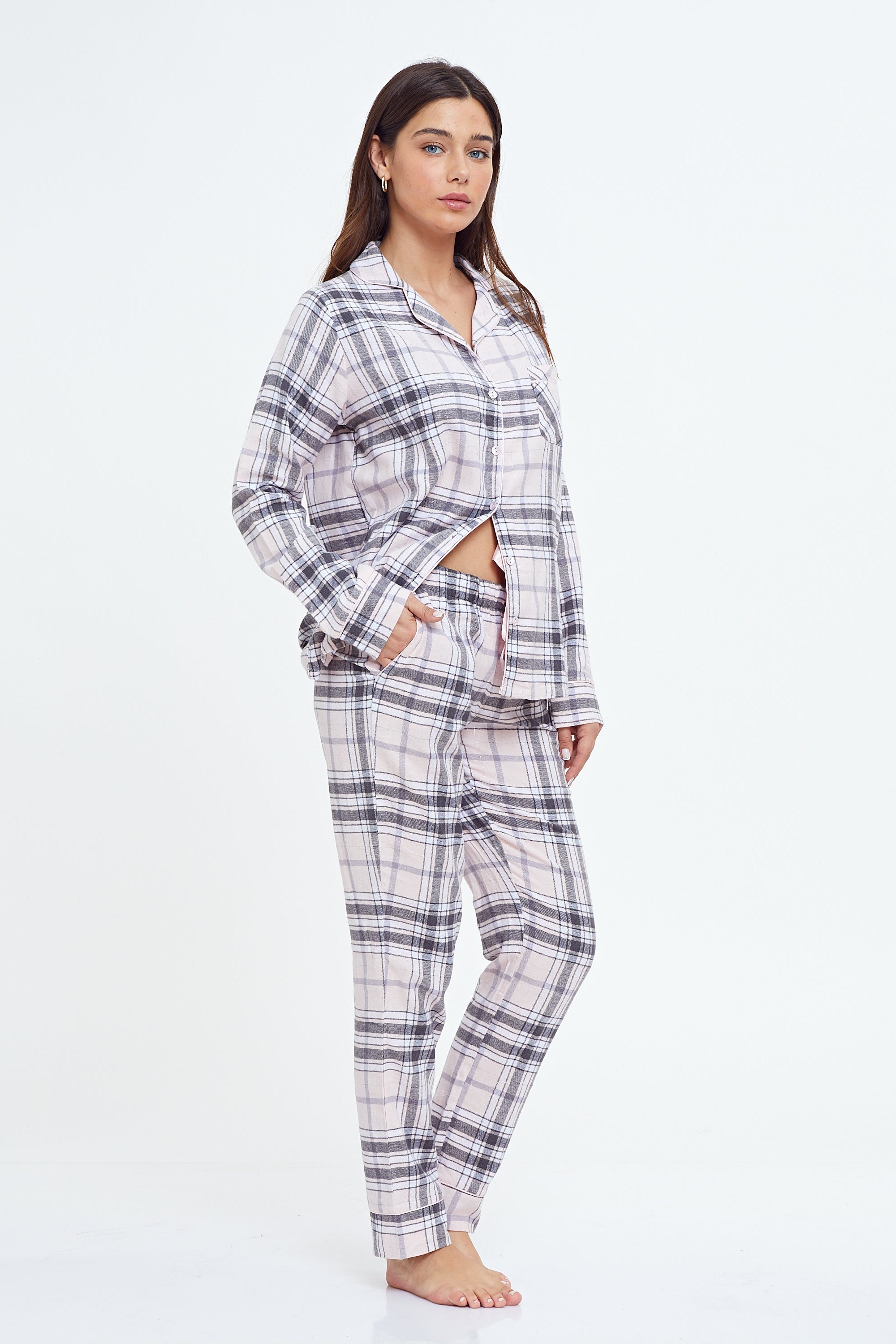 פיג'מה מכופתרת משבצות