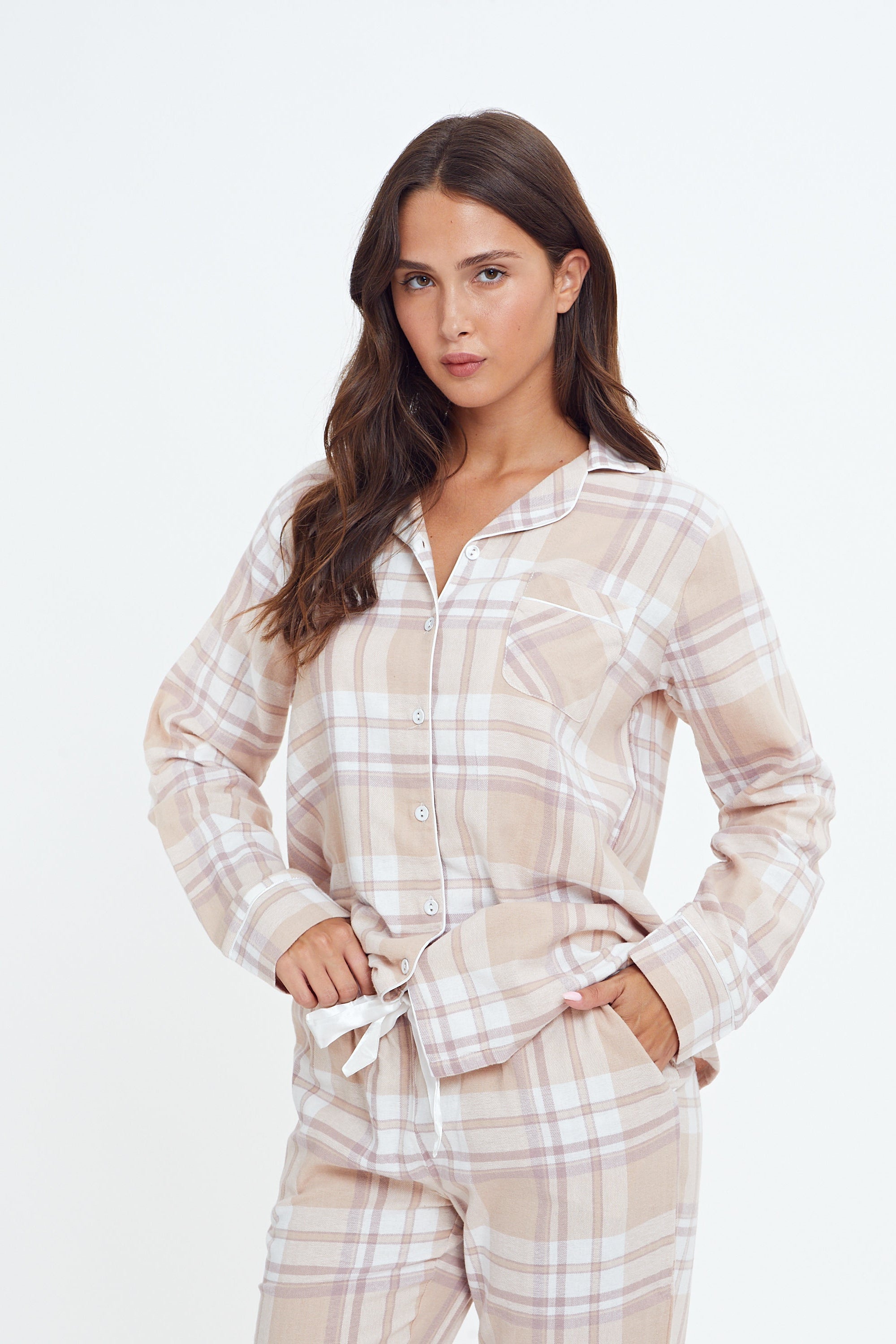 פיג'מה מכופתרת משבצות