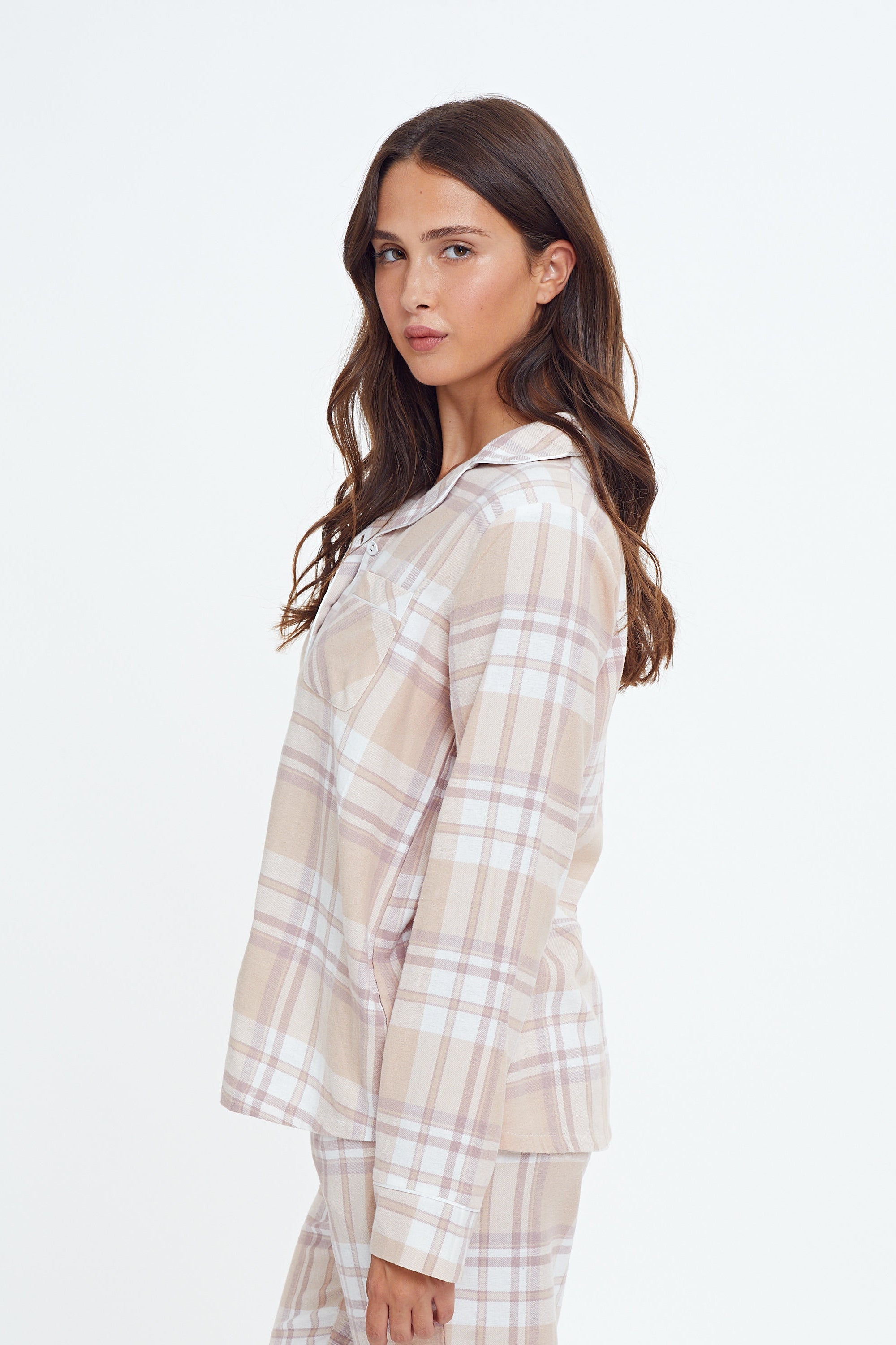 פיג'מה מכופתרת משבצות