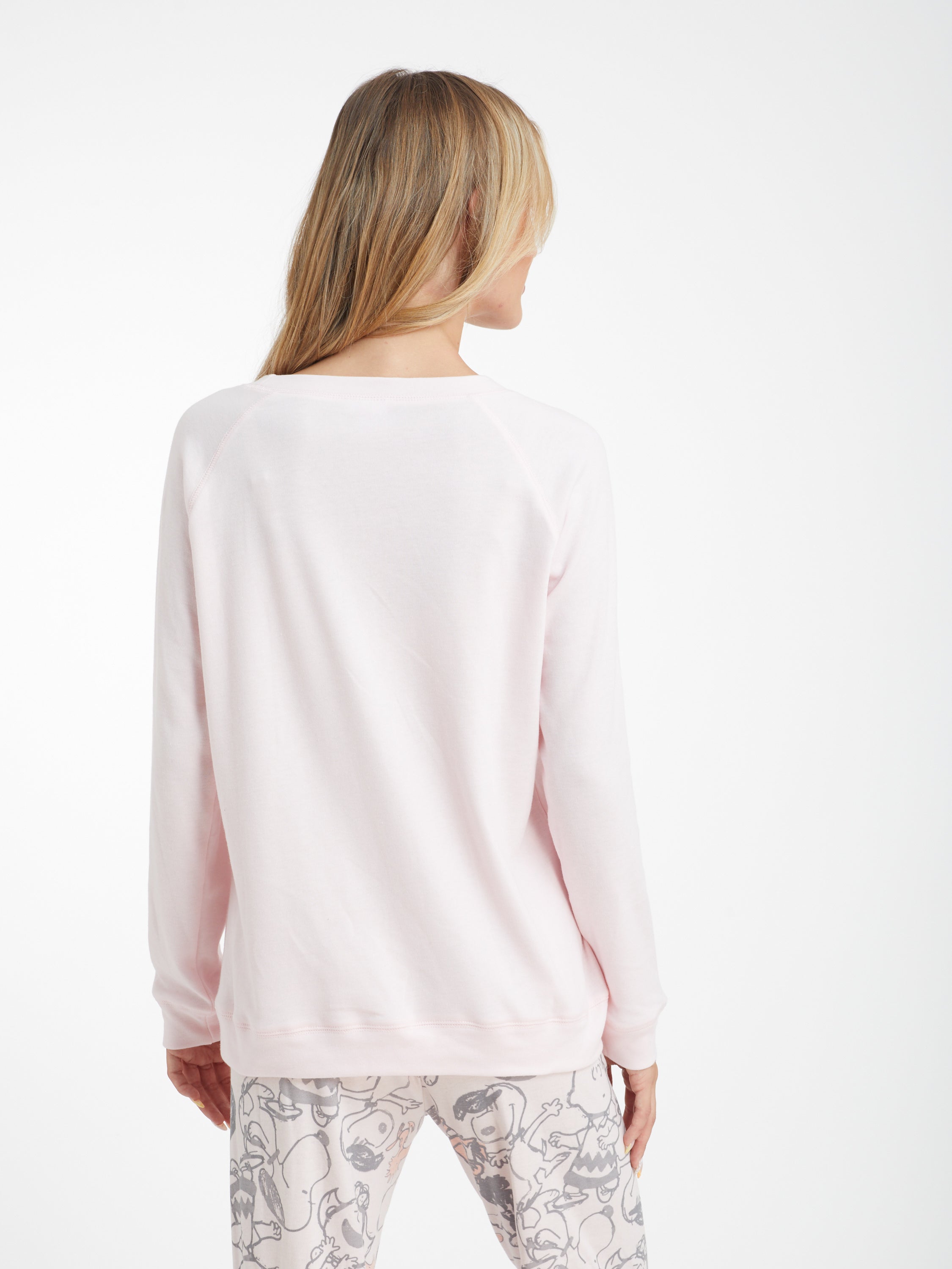 פיג`מה סנופי בשלג פלאפי