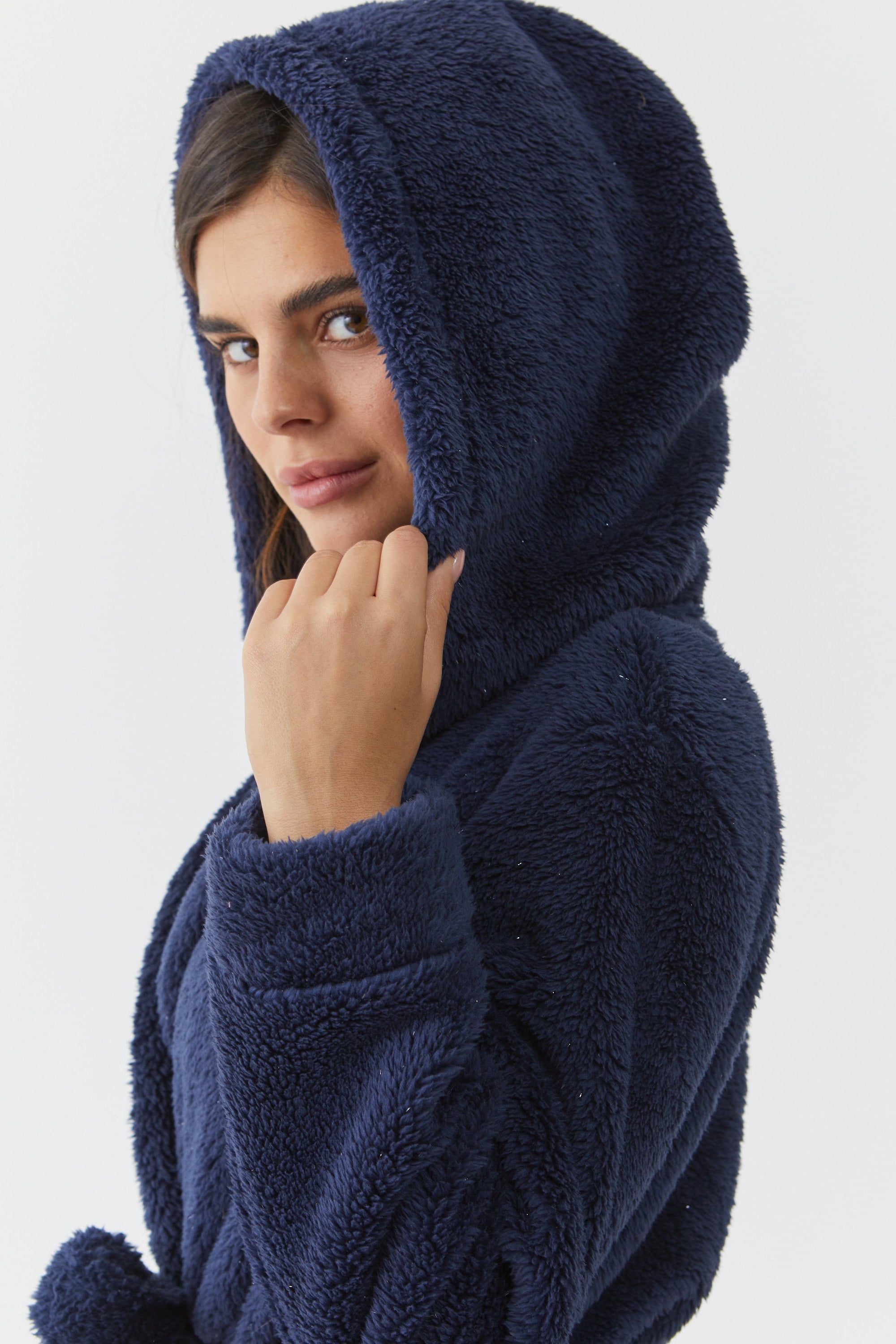 חלוק פלאפי ארוך עם כובע