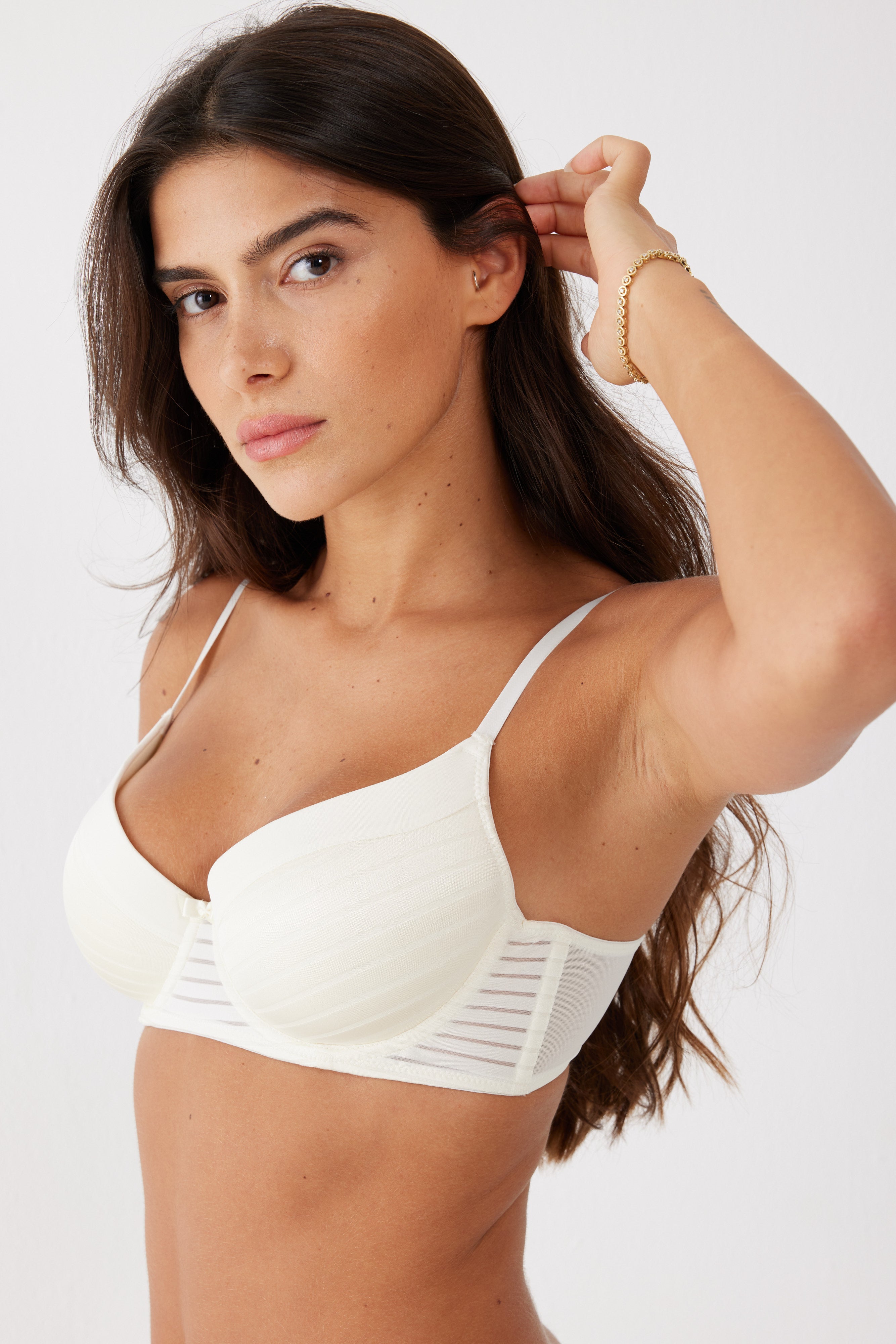 חזייה ריפוד קל CARMEN