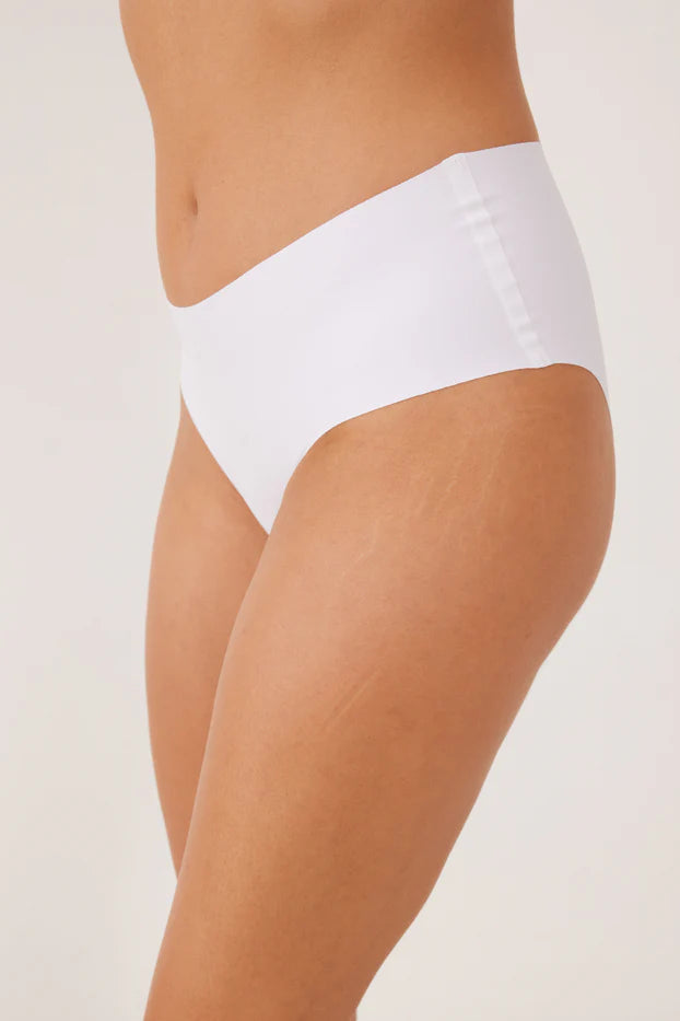 תחתון ביקיני - לבן CLEAN CUT