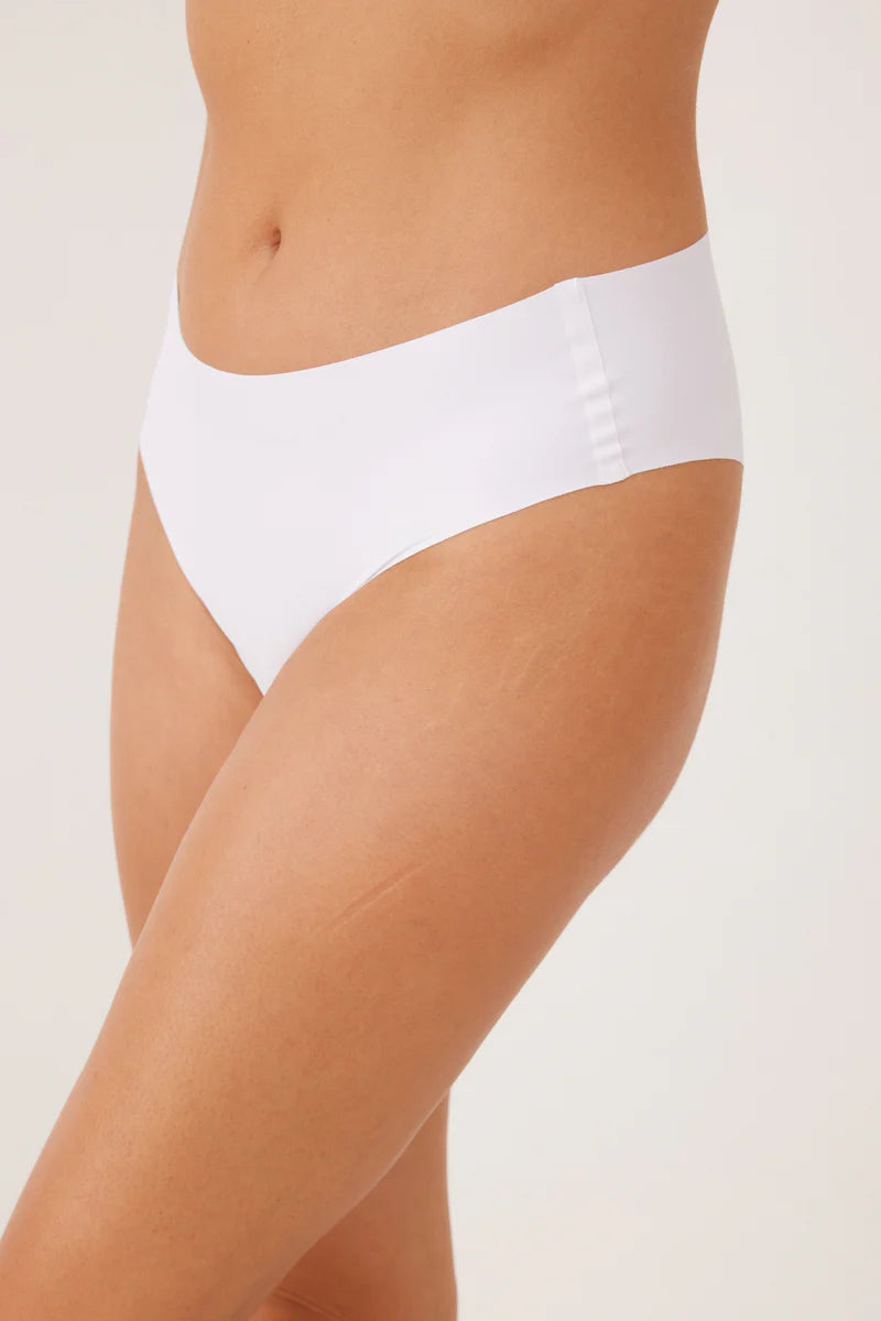 תחתון ברזילאי ללא תפר CLEAN CUT