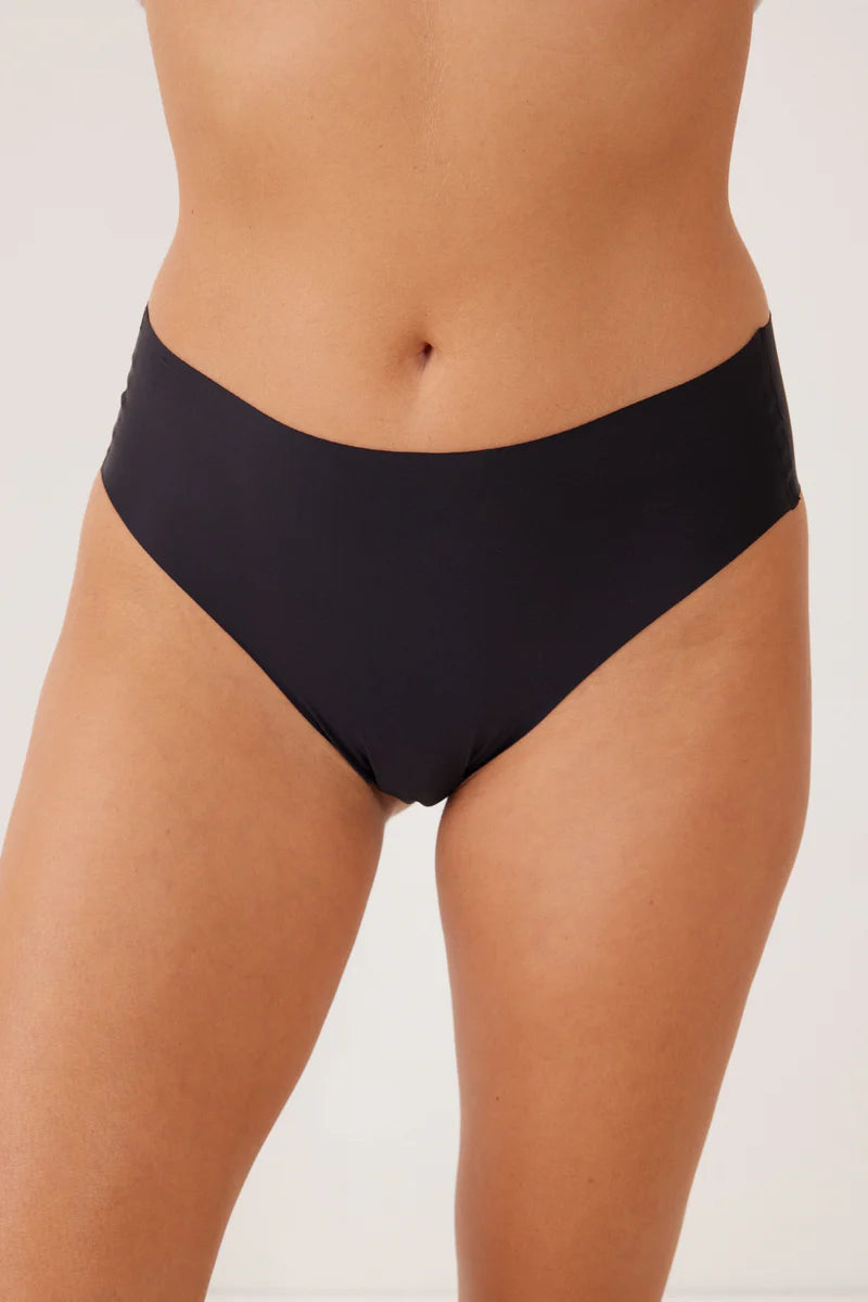 תחתון ברזילאי ללא תפר CLEAN CUT