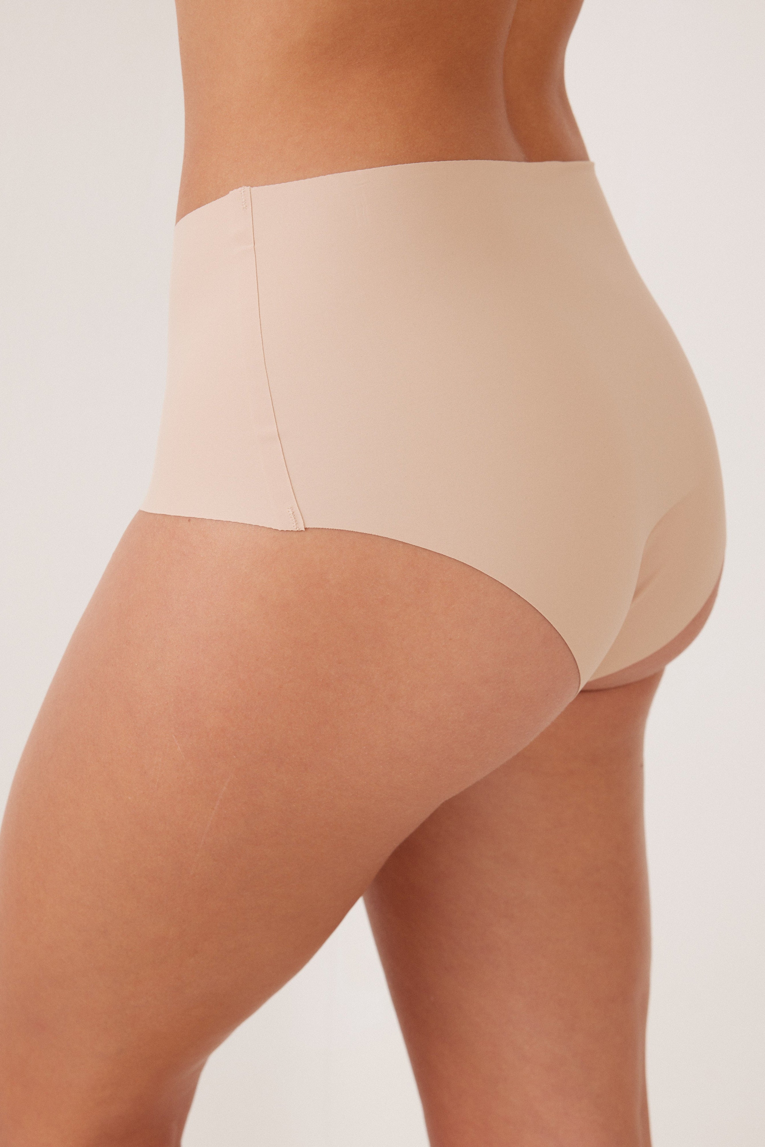 תחתון מקסי CLEAN CUT - שמפניה