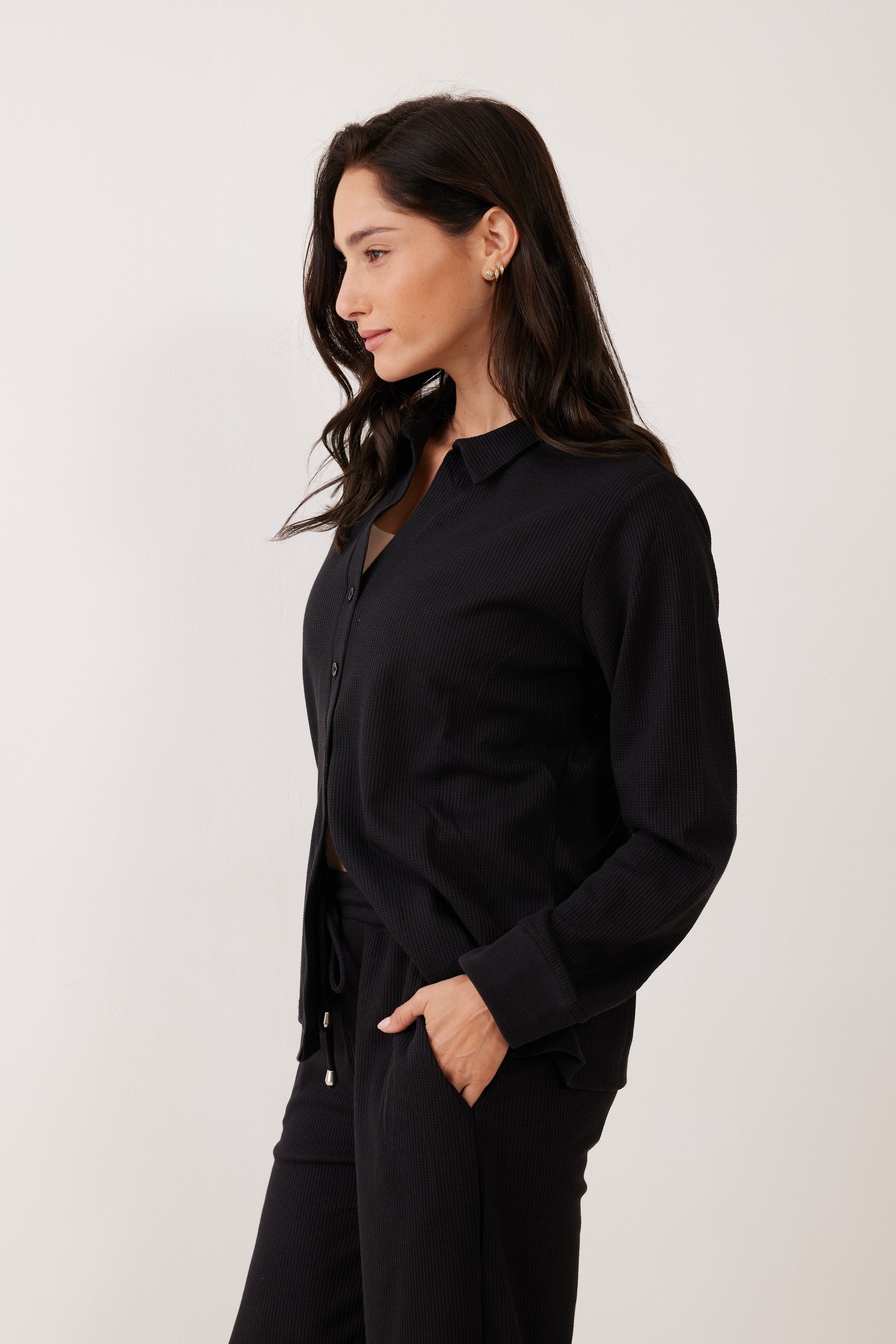 סט חליפת פנאי מכופתרת וואפל