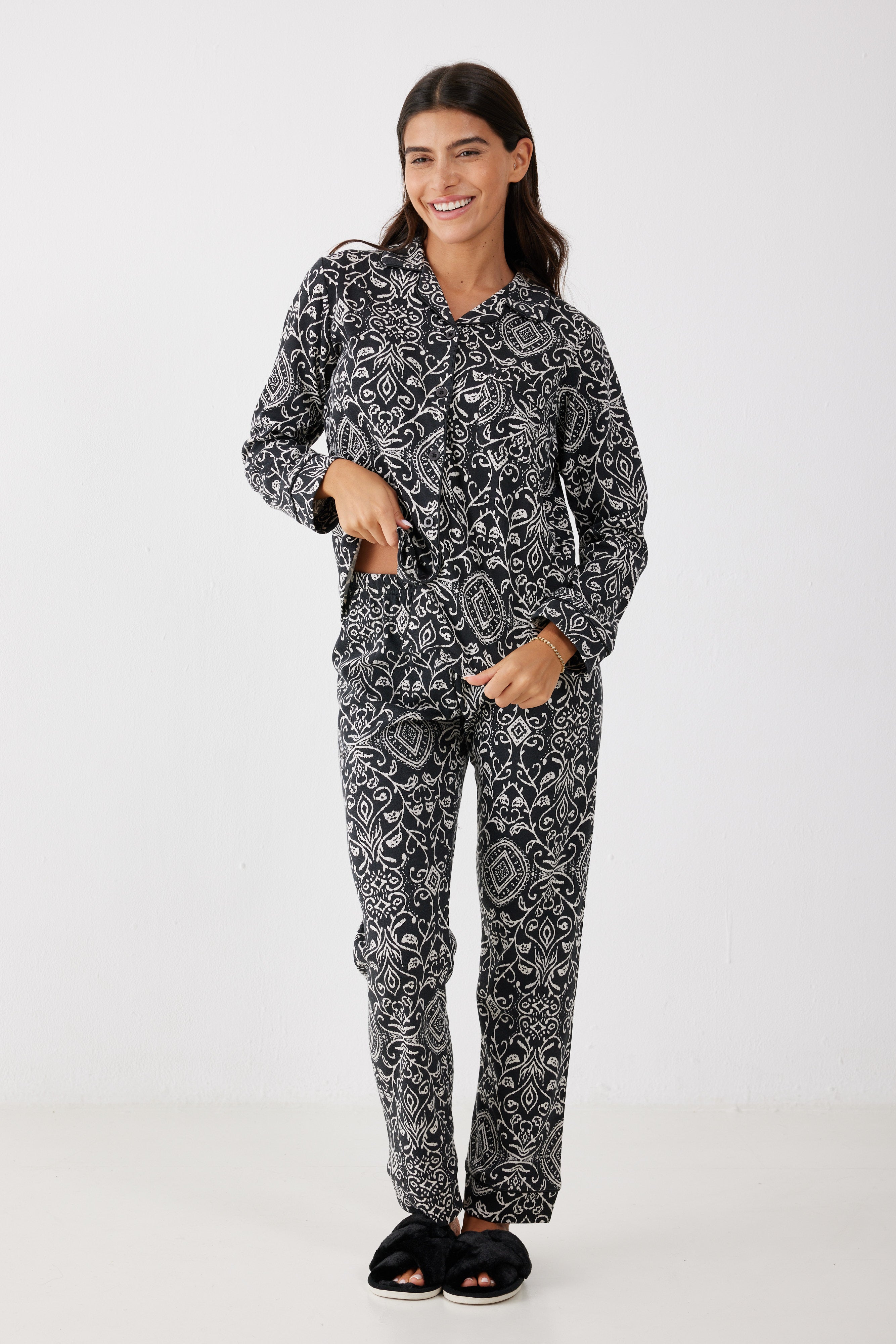 פיג'מה מכופתרת אינטרלוק