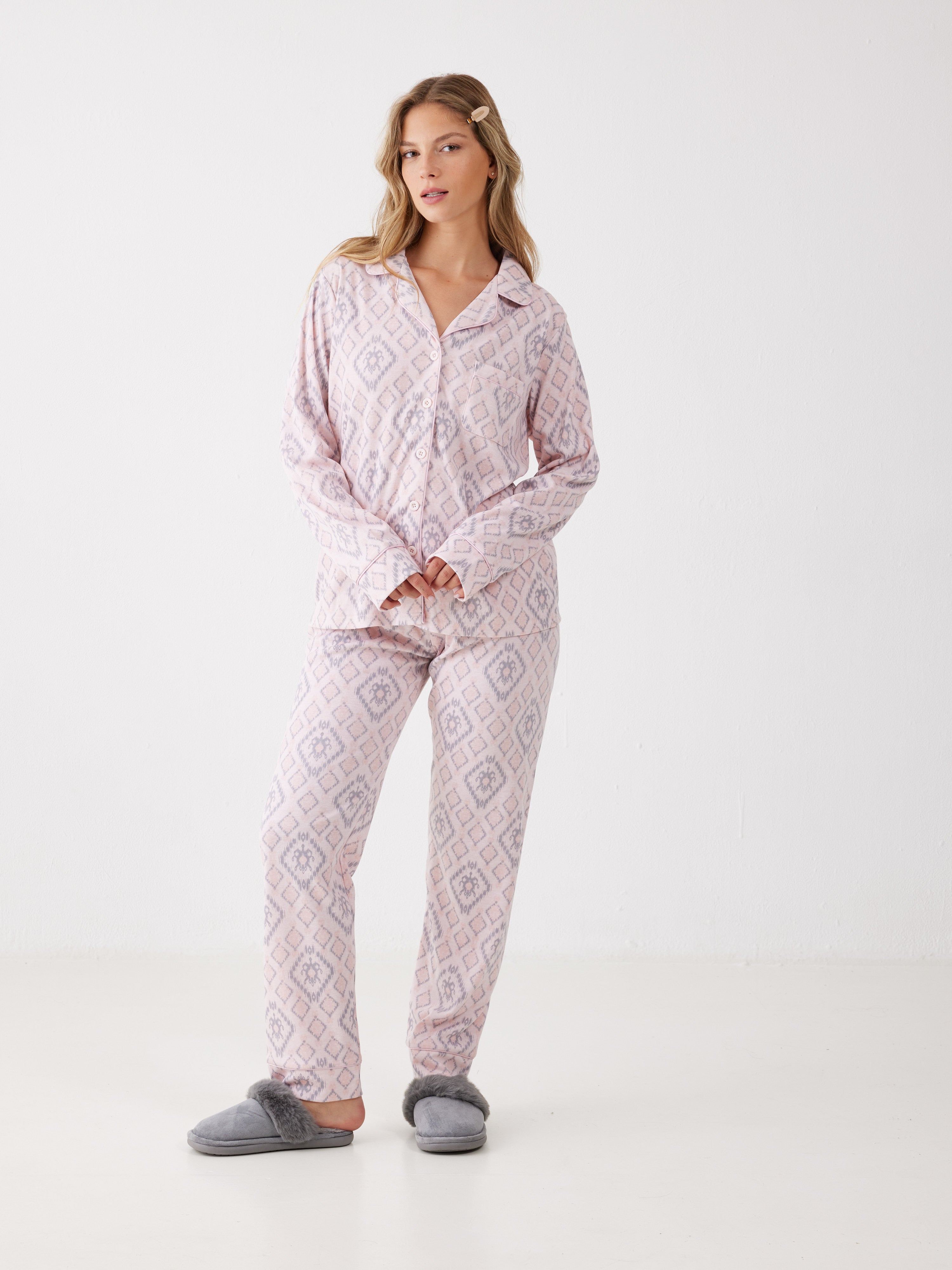 פיג'מה אינטרלוק מכופתרת