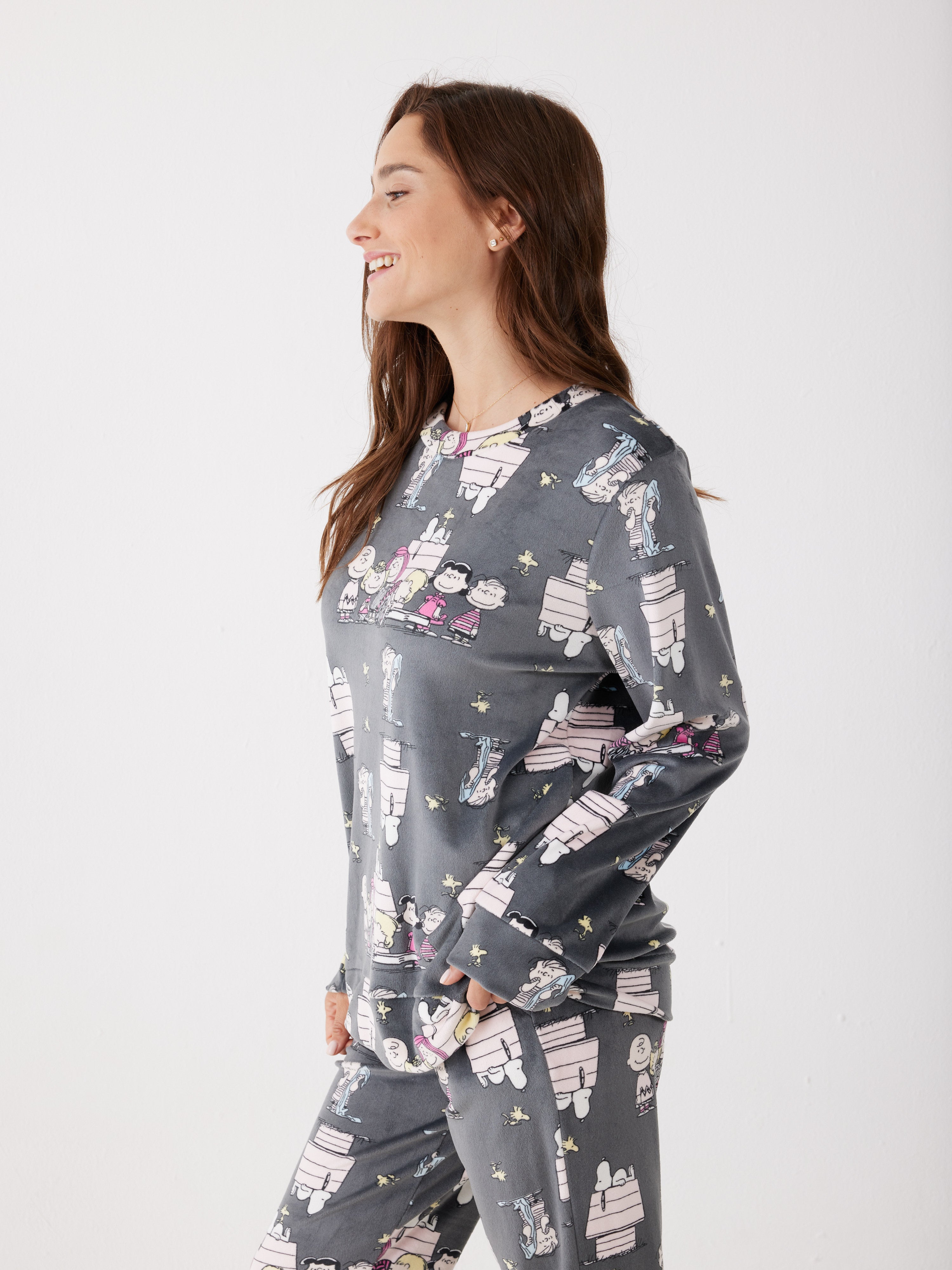 פיג'מה סנופי קטיפה