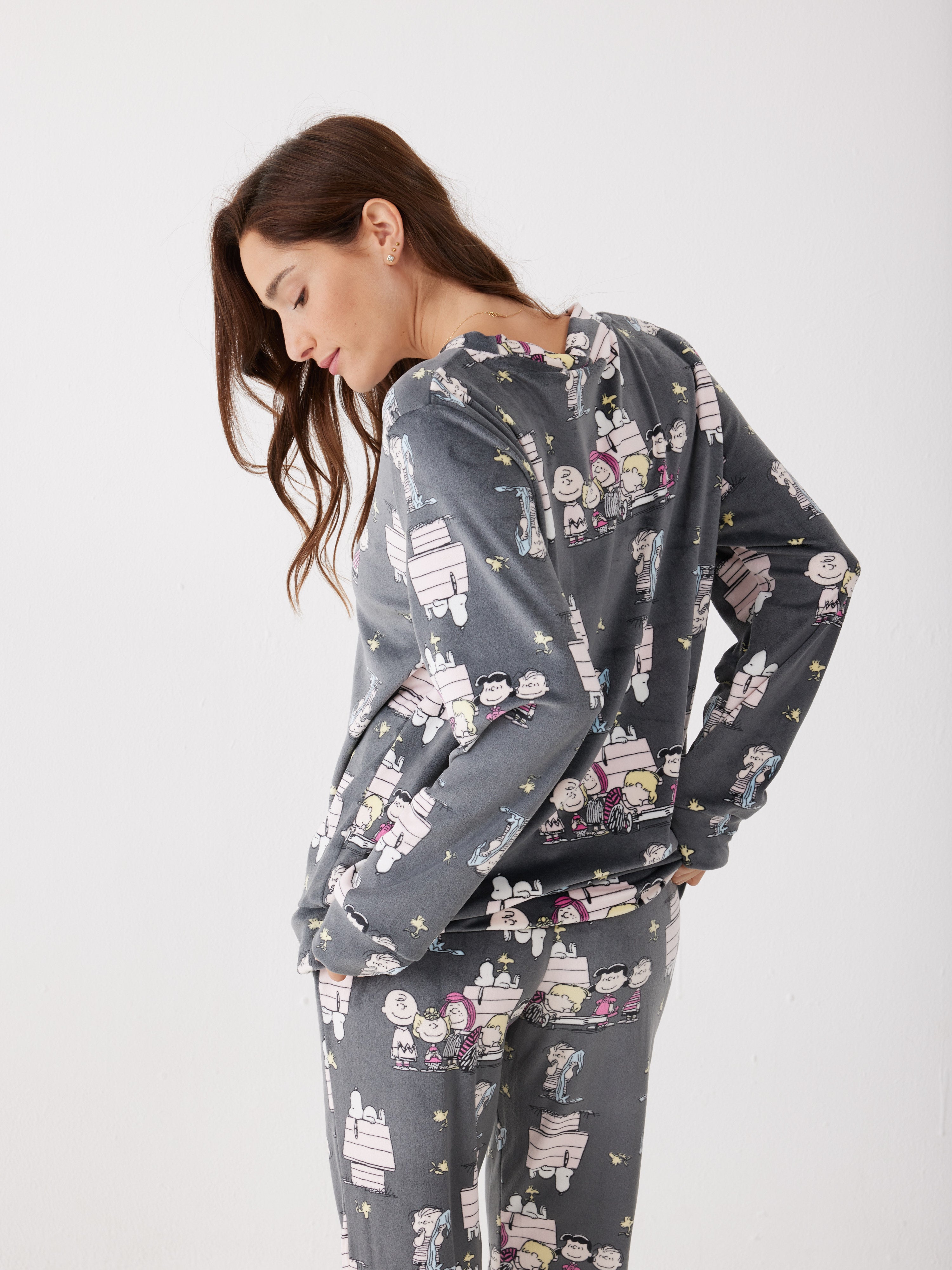 פיג'מה סנופי קטיפה