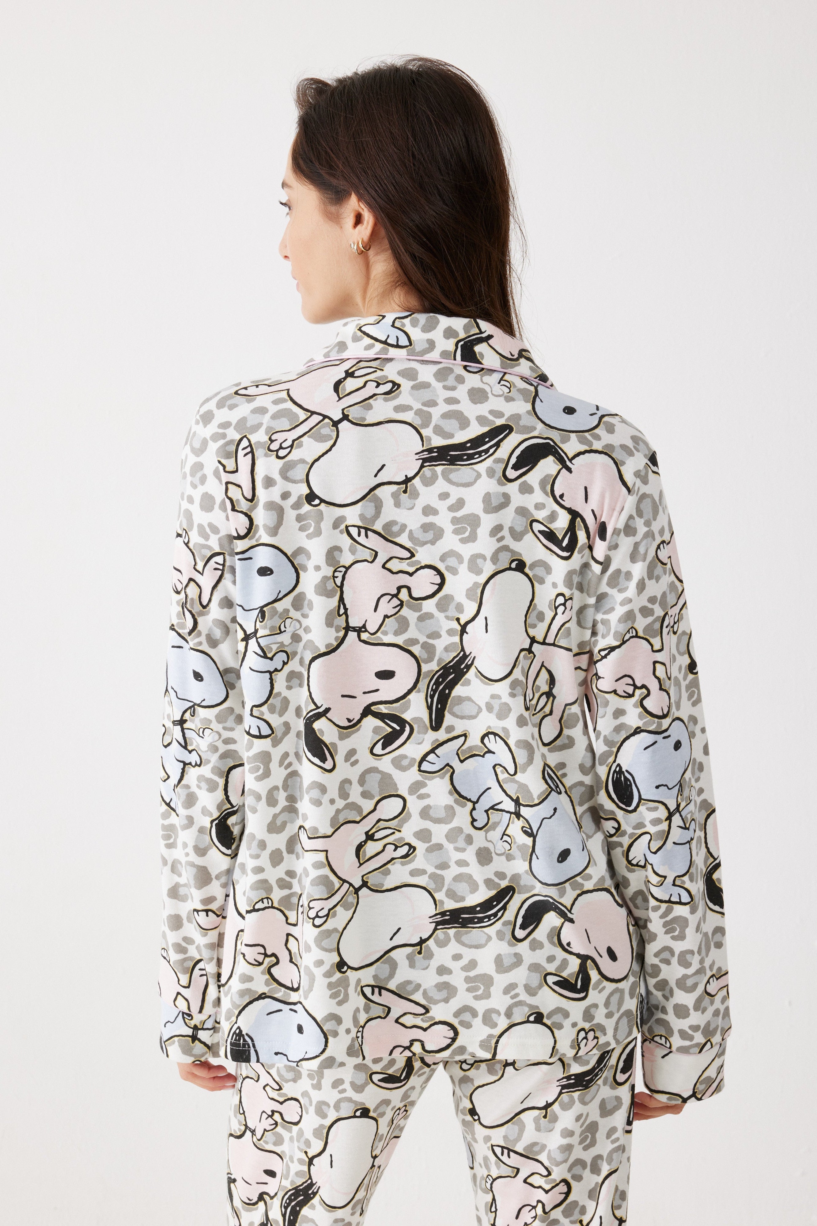 פיג'מה סנופי מכופתרת