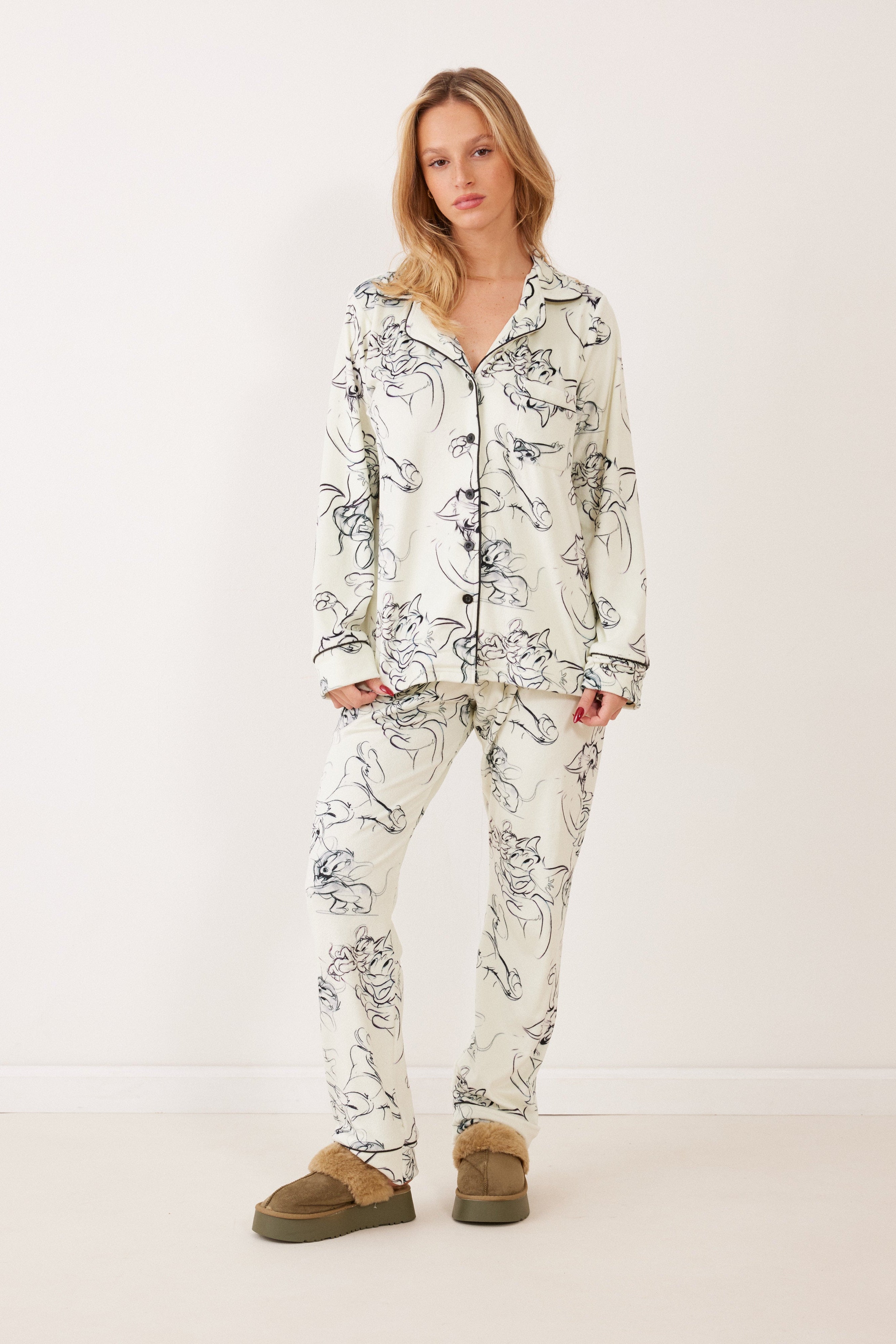 סט פיג'מה קטיפה מכופתרת - שמנת TOM&JERRY