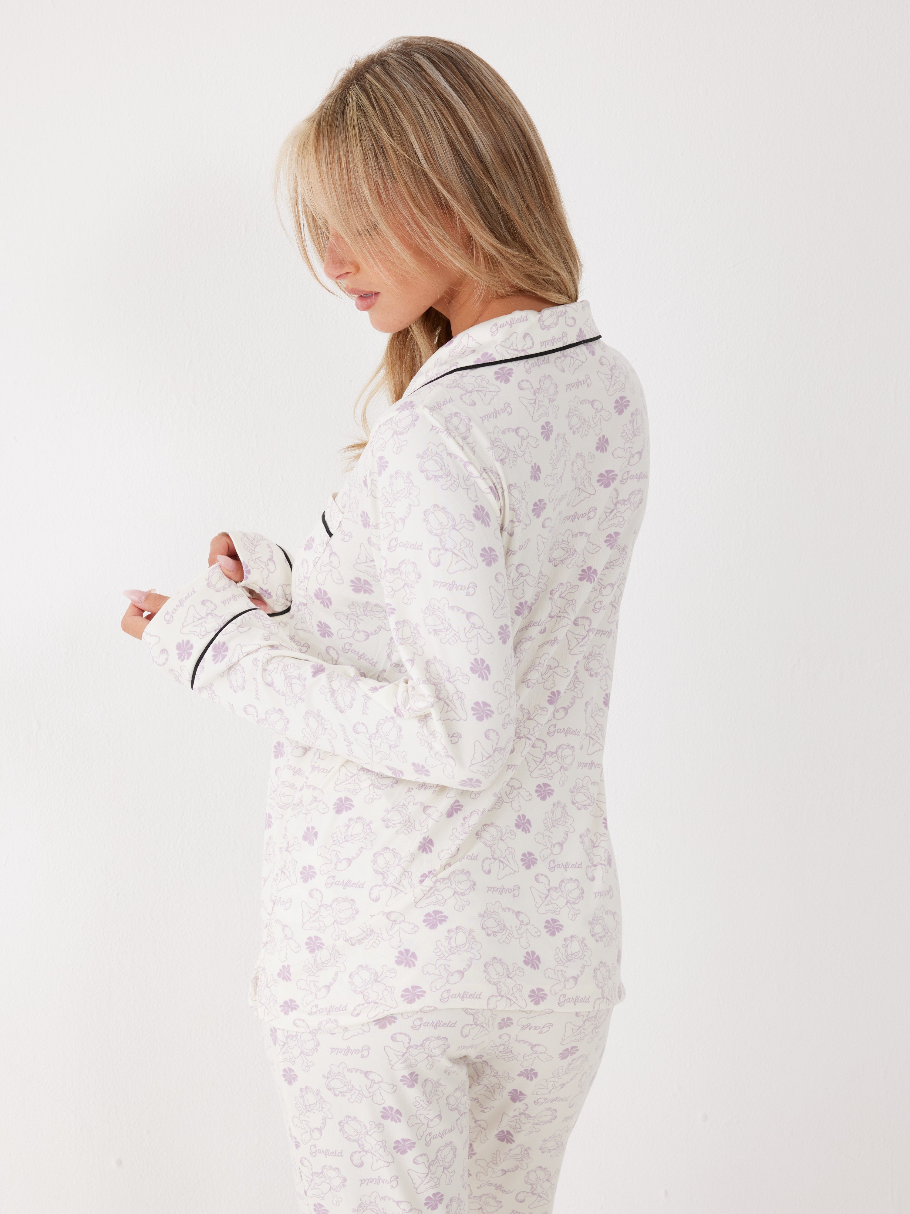 פיג'מה מכופתרת גארפילד יאמי
