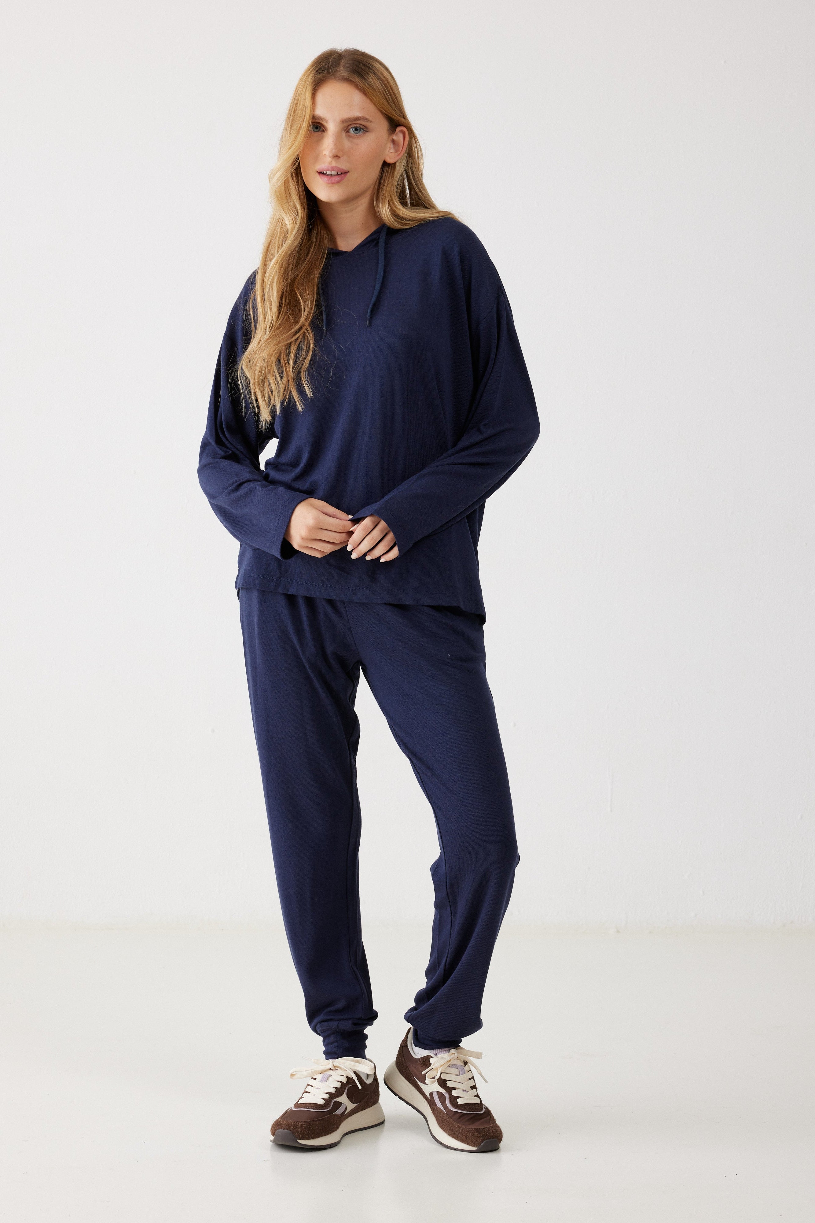 חליפת פנאי קפוצ'ון סריג