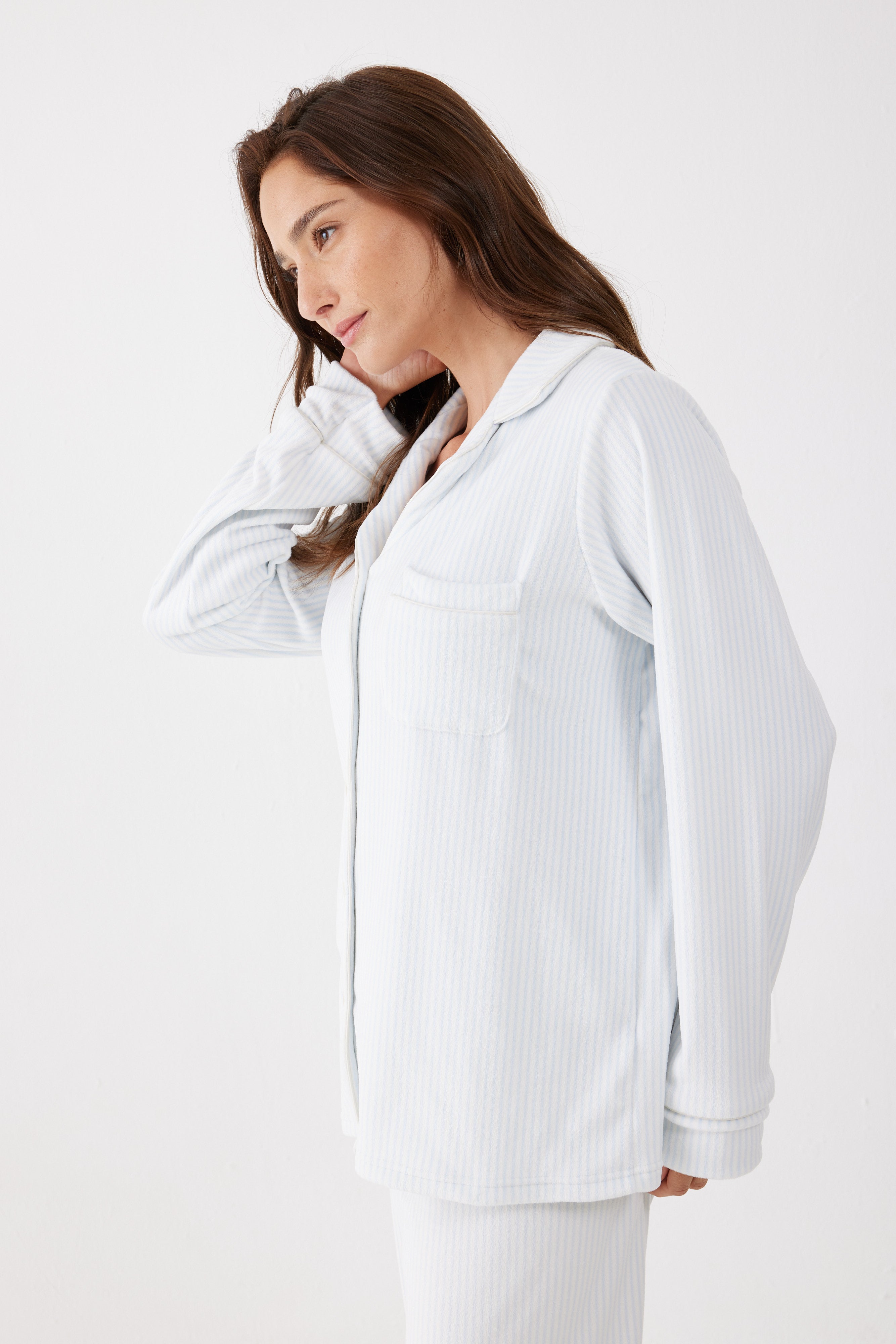 פיג'מה קטיפה מכופתרת פסים