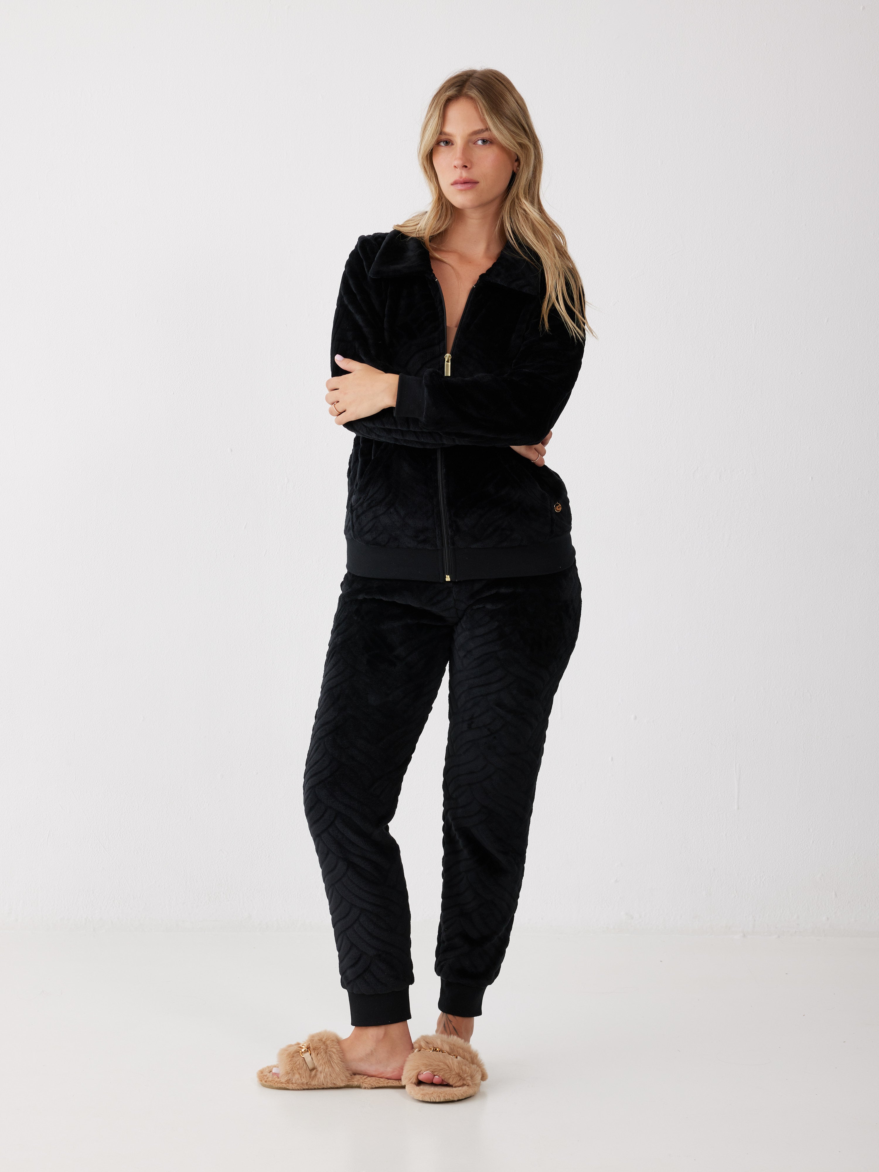 סט חליפת פנאי פלאפי