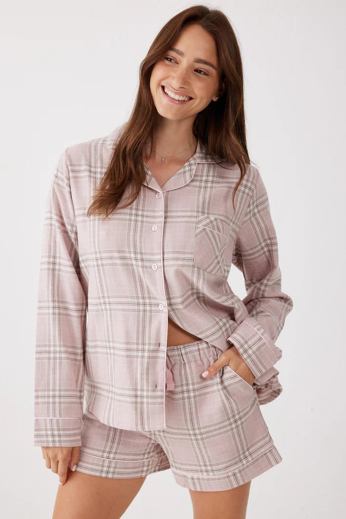 פיג'מת פלנל מכופתרת משבצות מכנס קצר